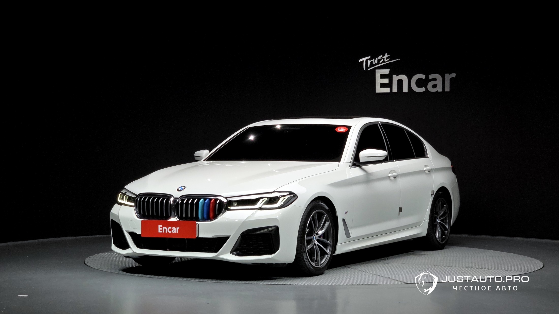 Автомобиль BMW 5-Series