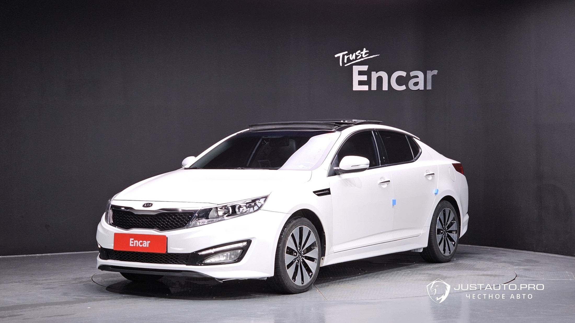Автомобиль Kia K5