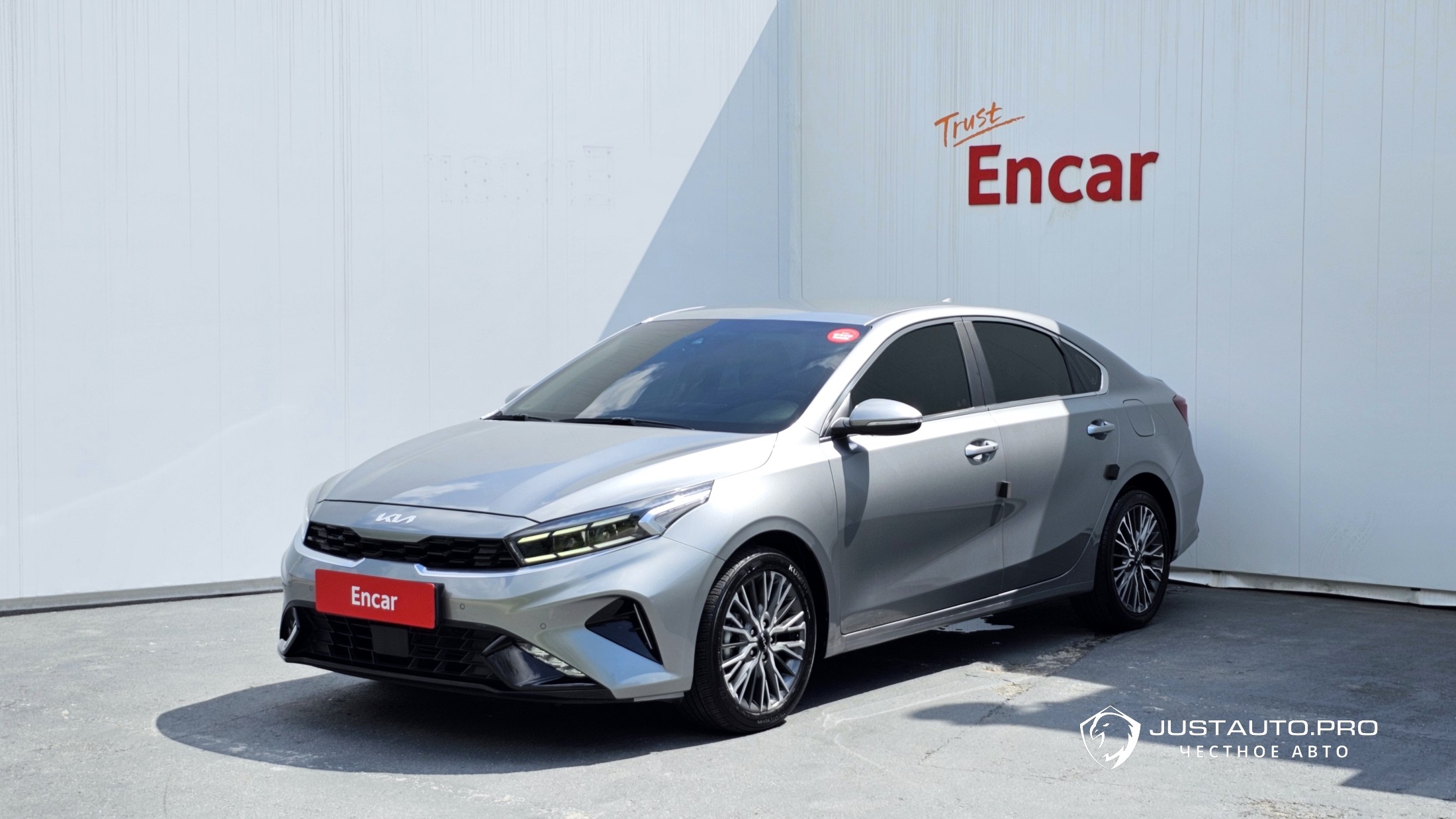 Автомобиль Kia K3