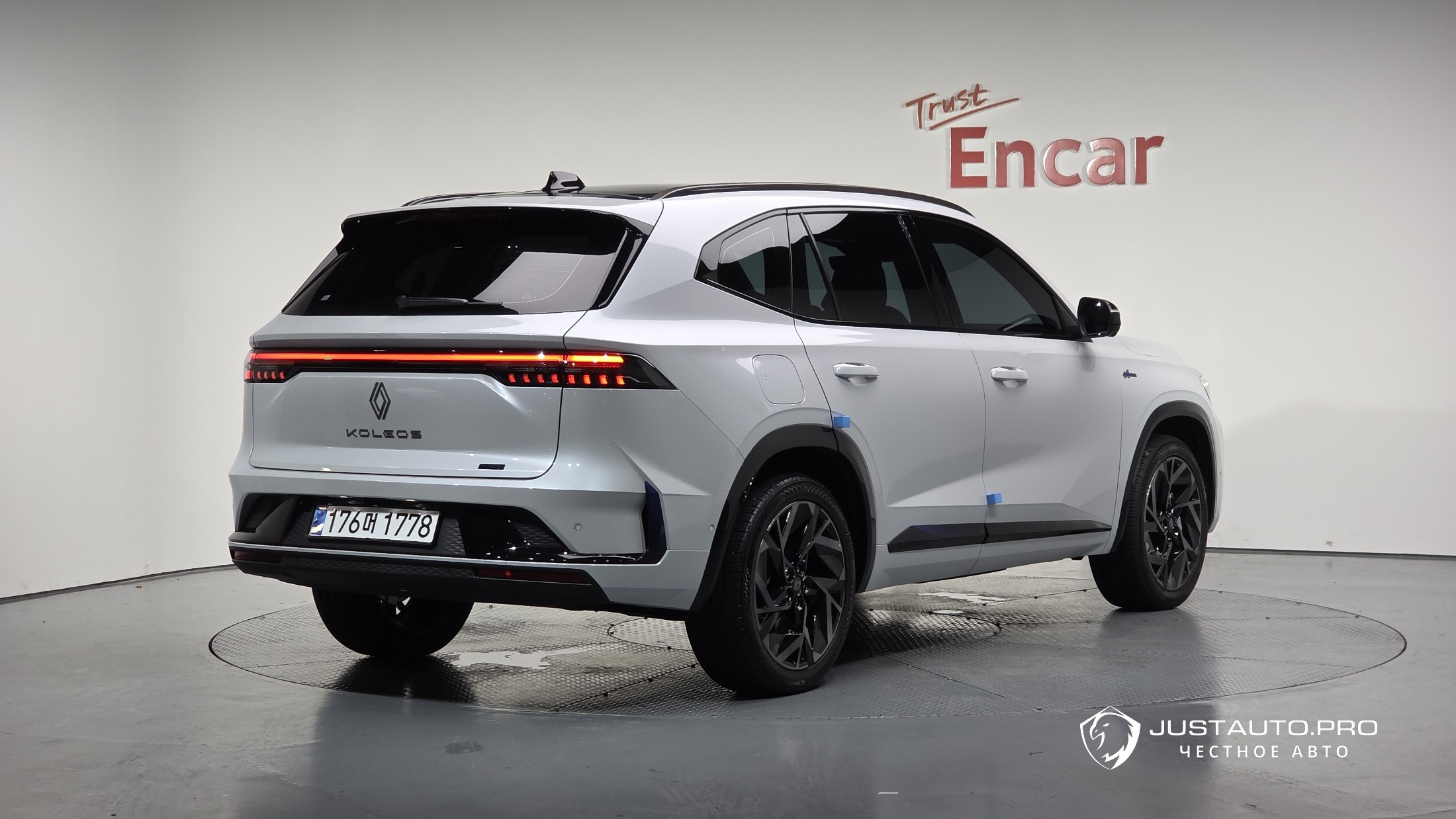 Автомобиль Renault-KoreaSamsung Grand Koleos