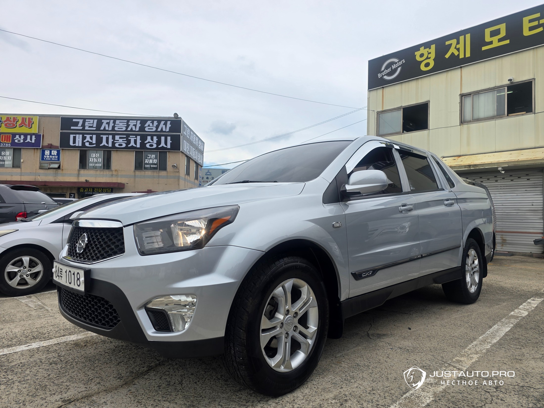Автомобиль KG_Mobility_Ssangyong KORANDO