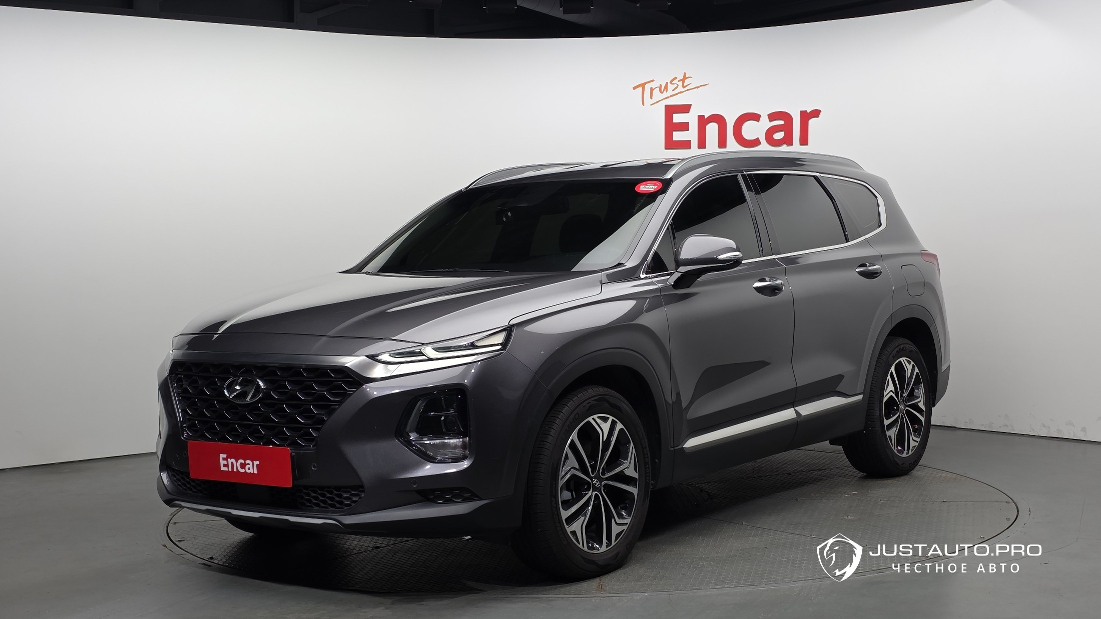 Автомобиль Hyundai Santafe