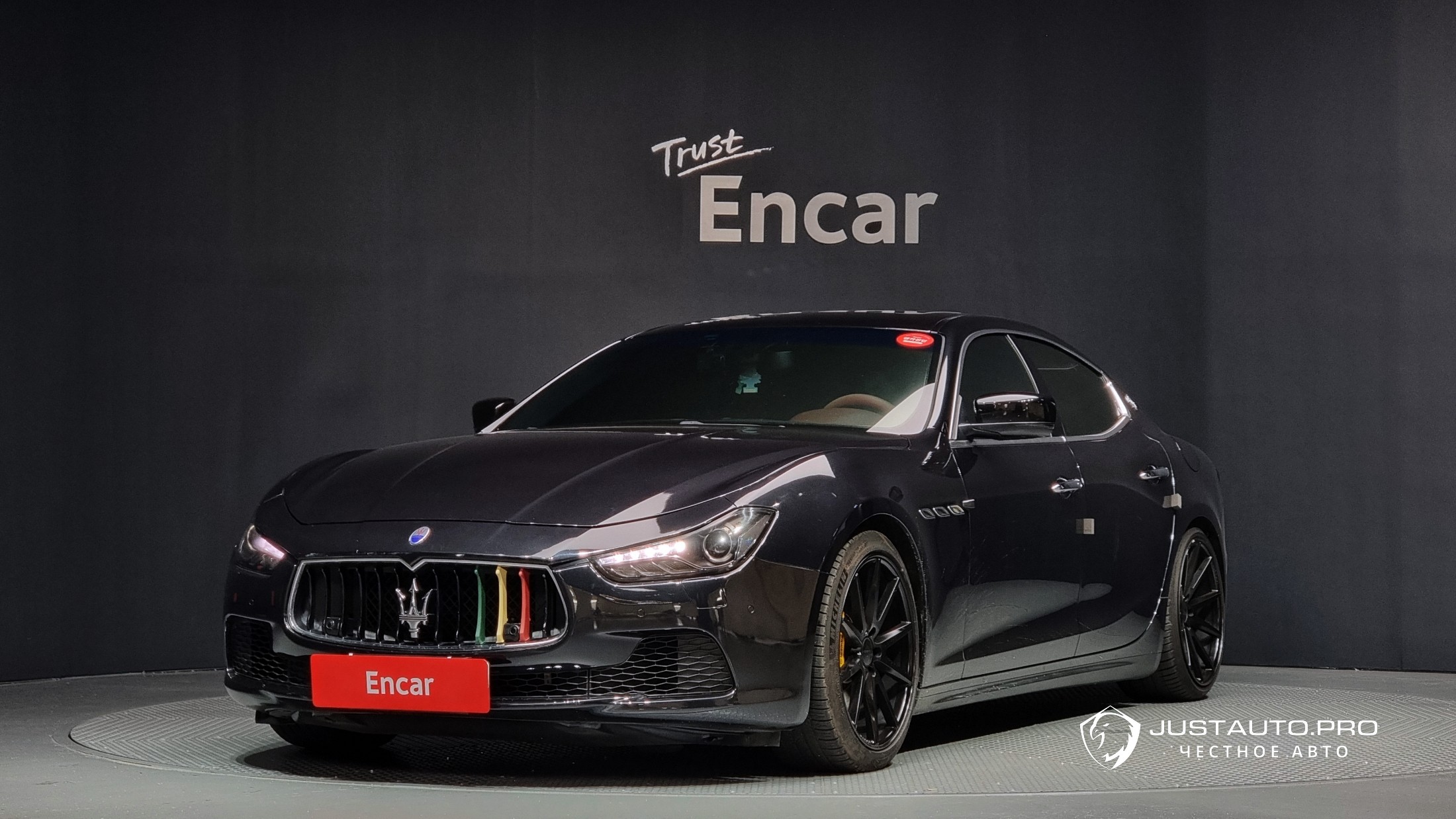 Автомобиль Maserati Ghibli