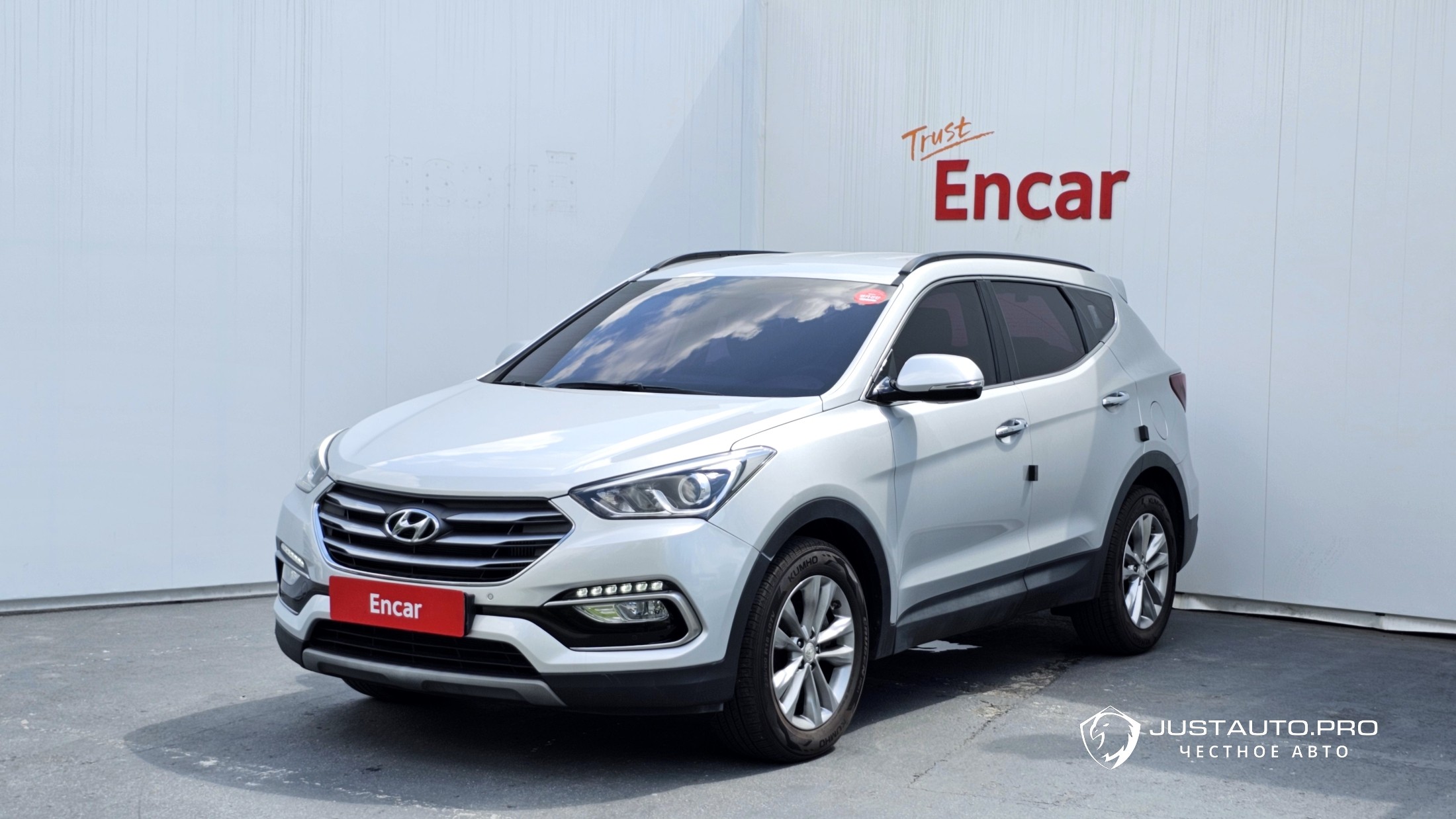 Автомобиль Hyundai Santafe