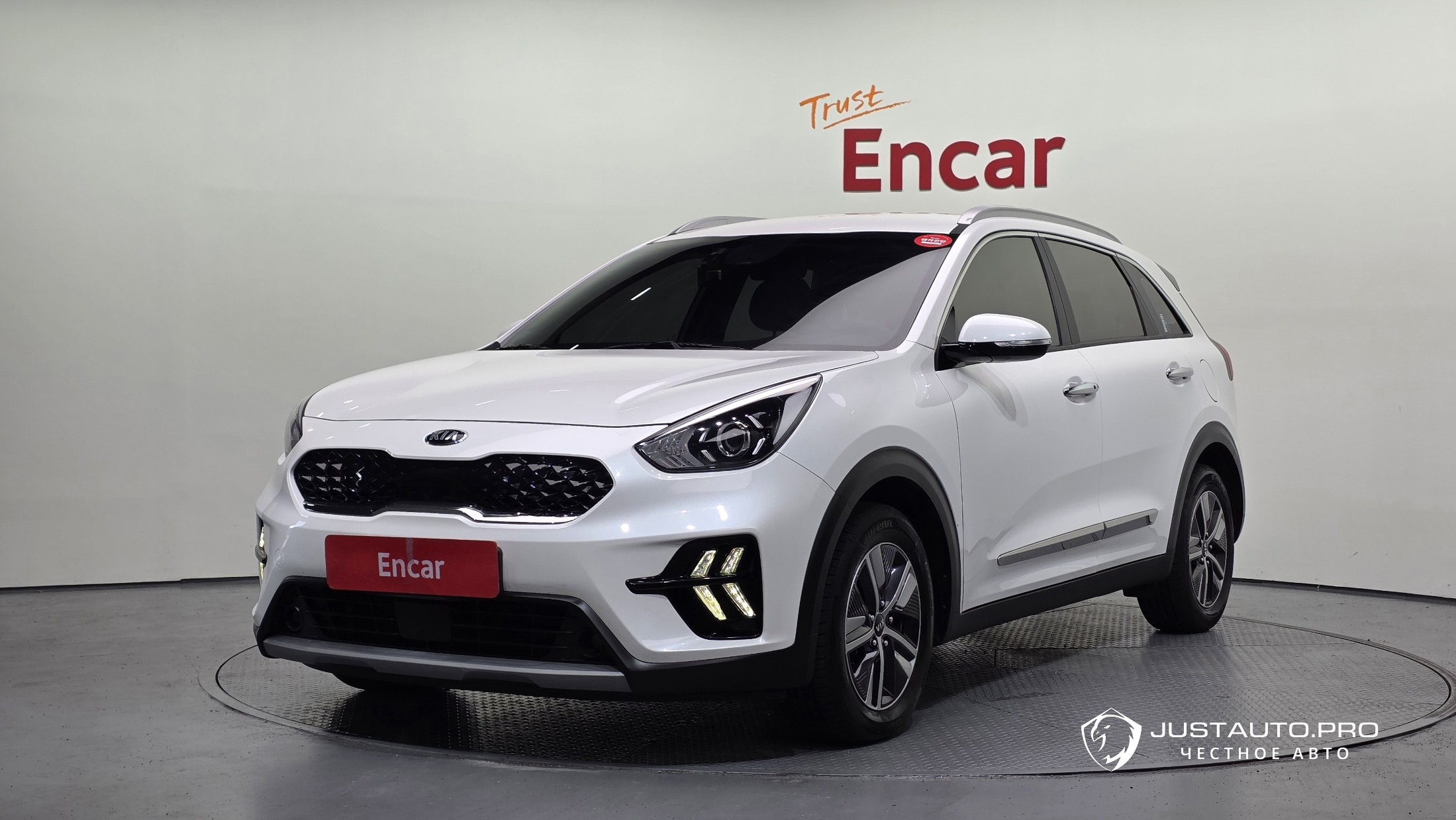 Автомобиль Kia Niro