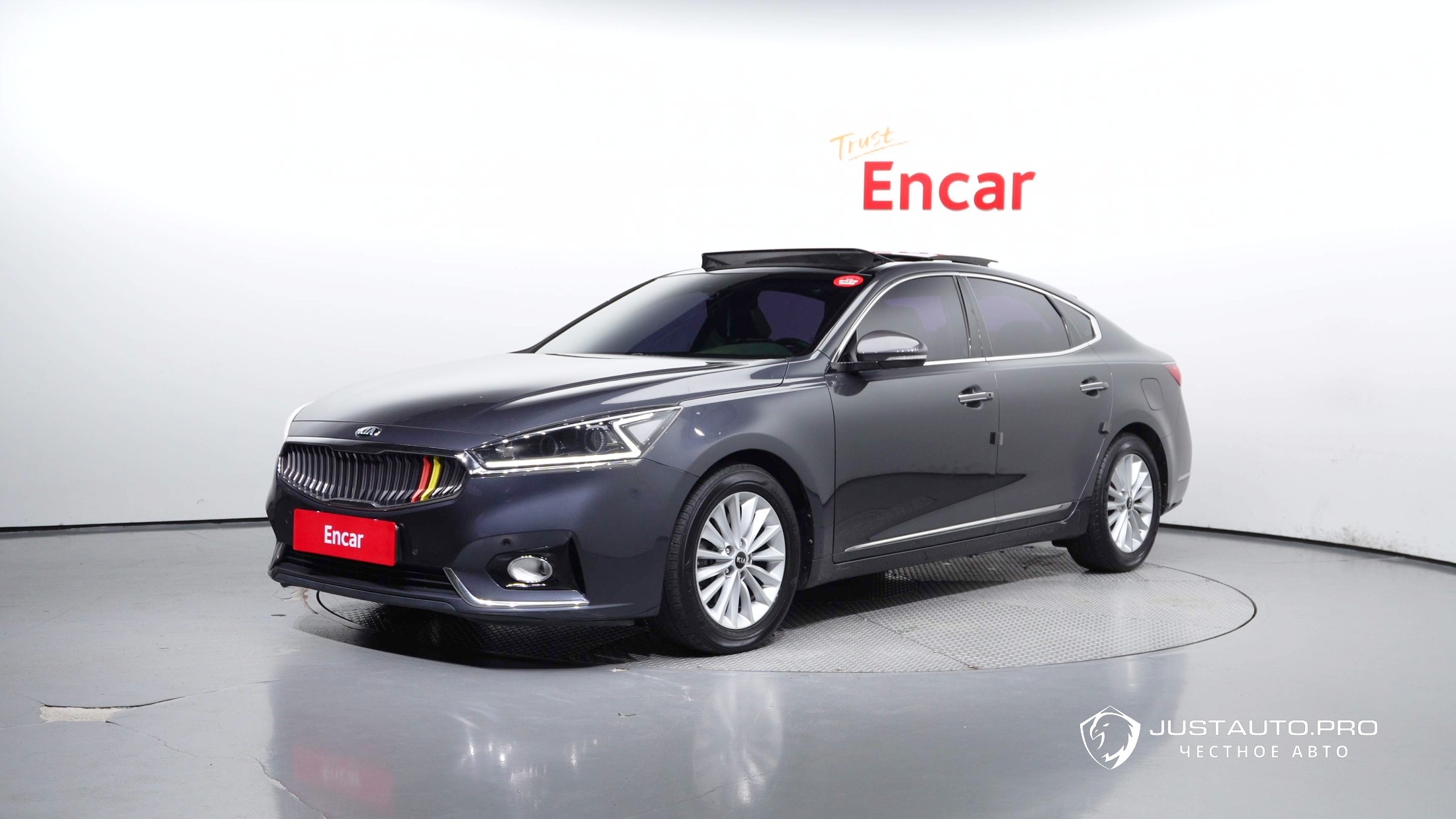 Автомобиль Kia K7