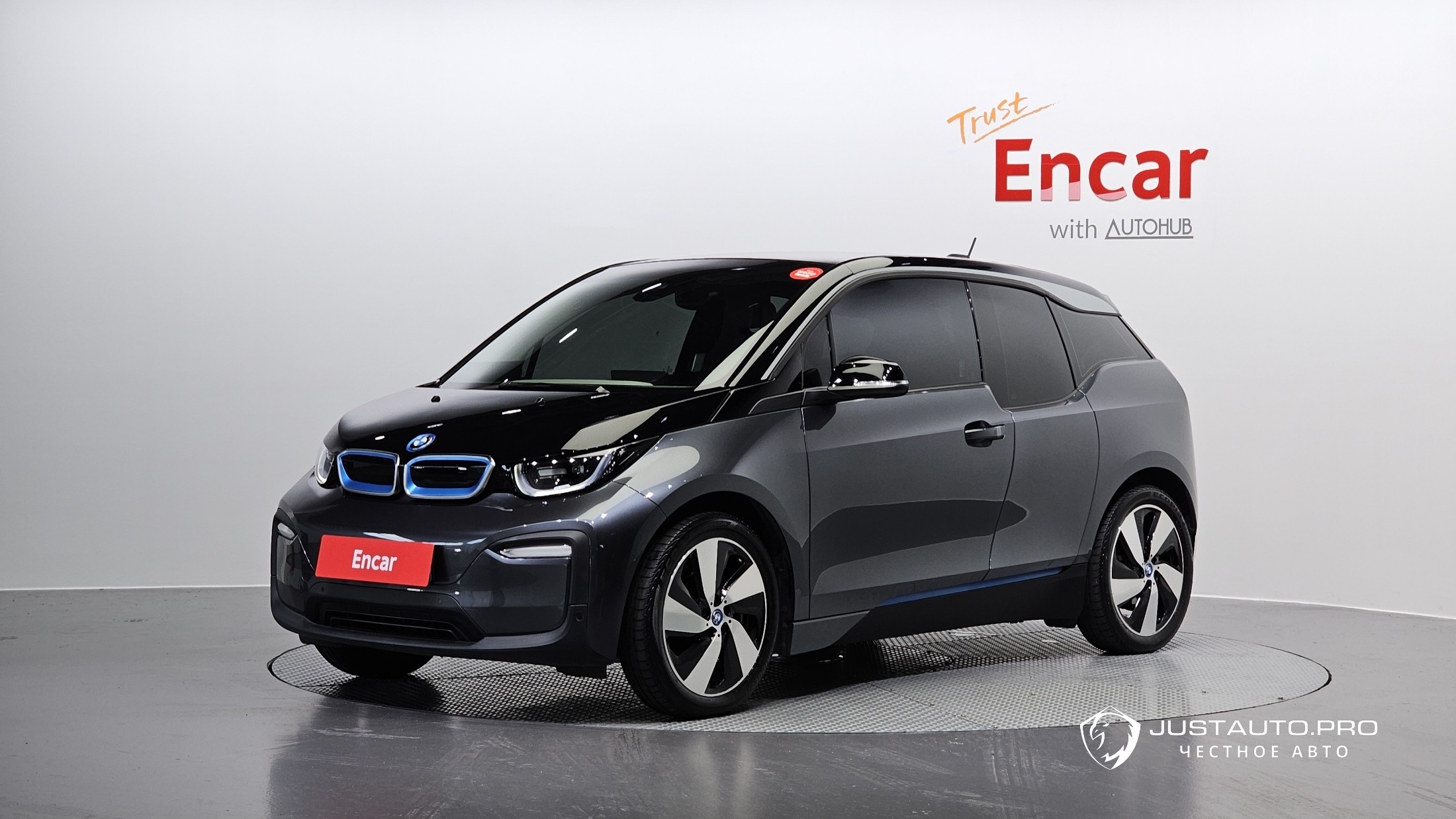 Автомобиль BMW i3