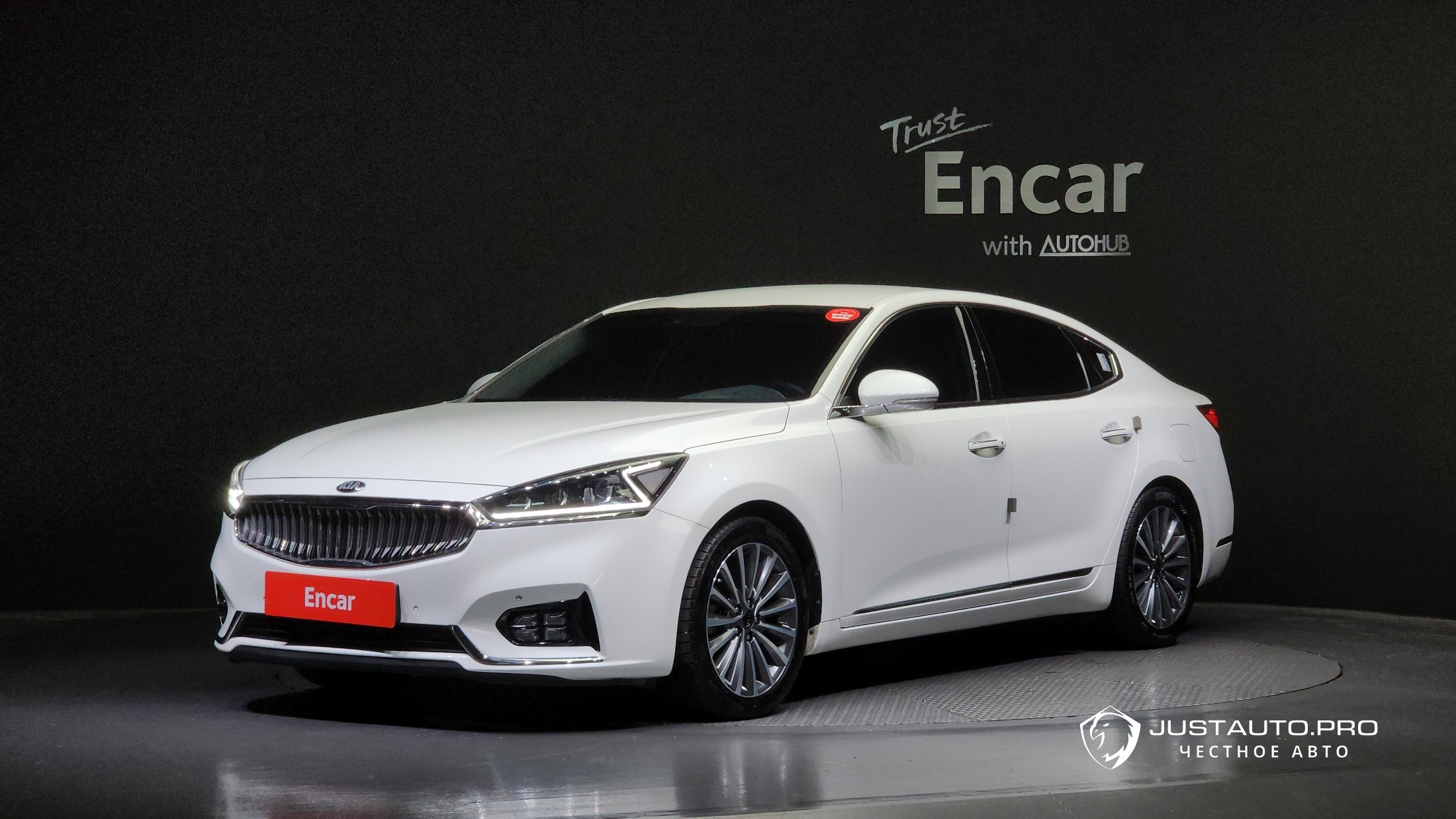 Автомобиль Kia K7
