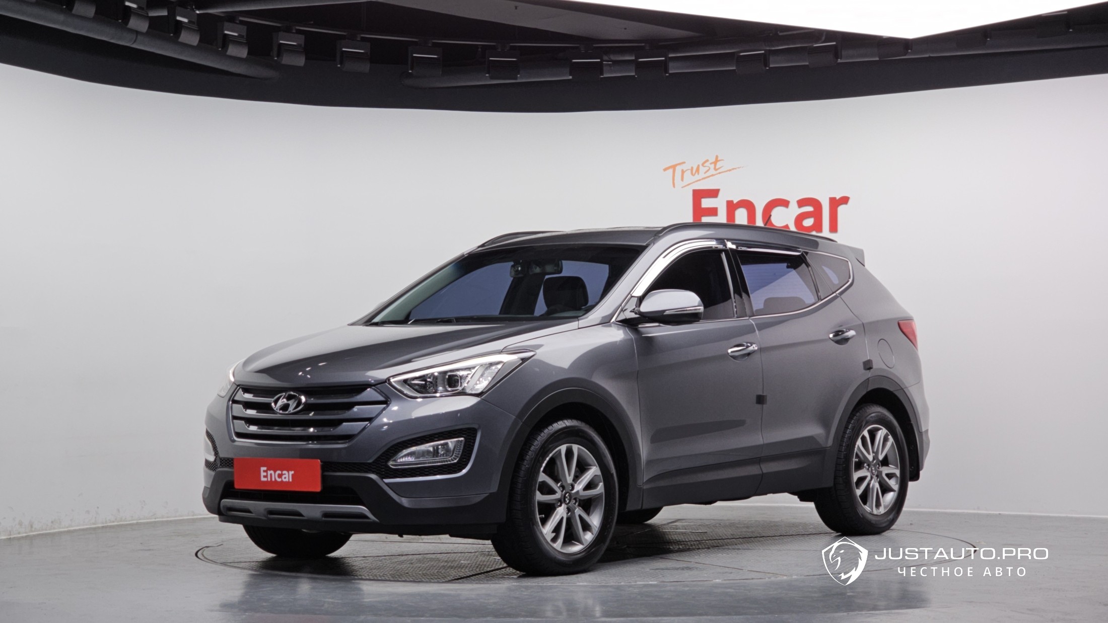 Автомобиль Hyundai Santafe