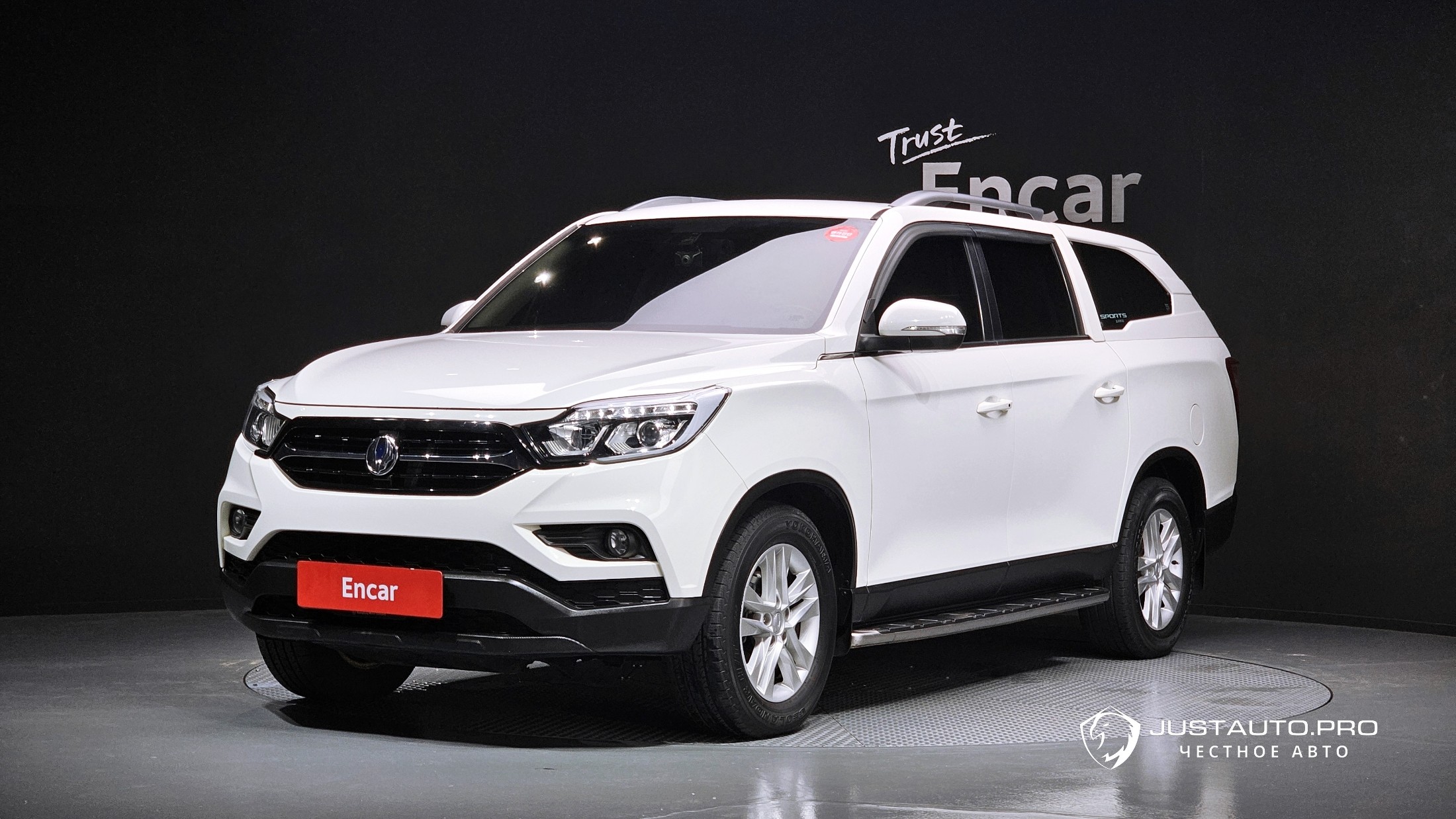 Автомобиль KG_Mobility_Ssangyong Rexton