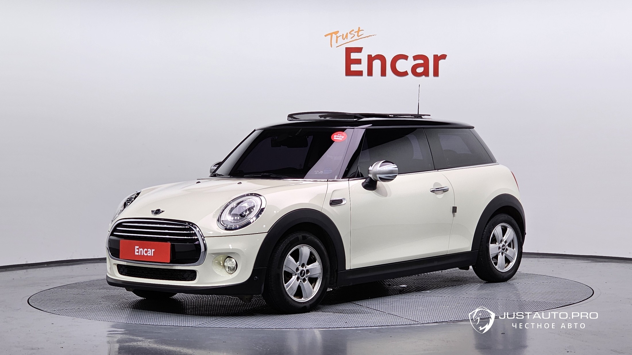 Автомобиль Mini Cooper
