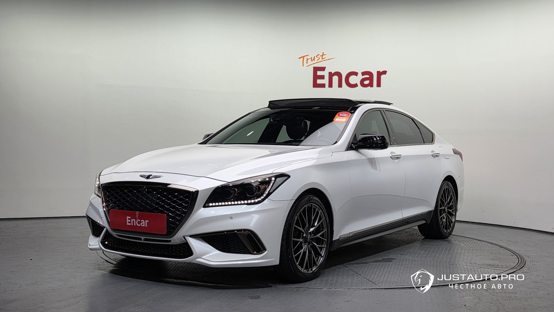 Автомобиль Genesis G80
