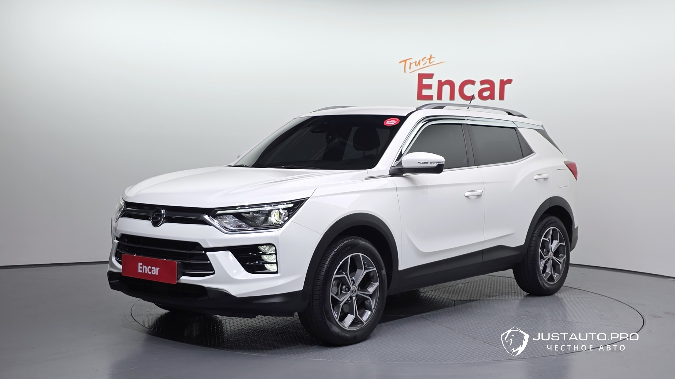 Автомобиль KG_Mobility_Ssangyong KORANDO
