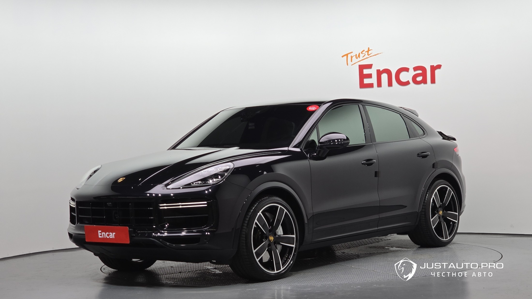 Автомобиль Porsche Cayenne