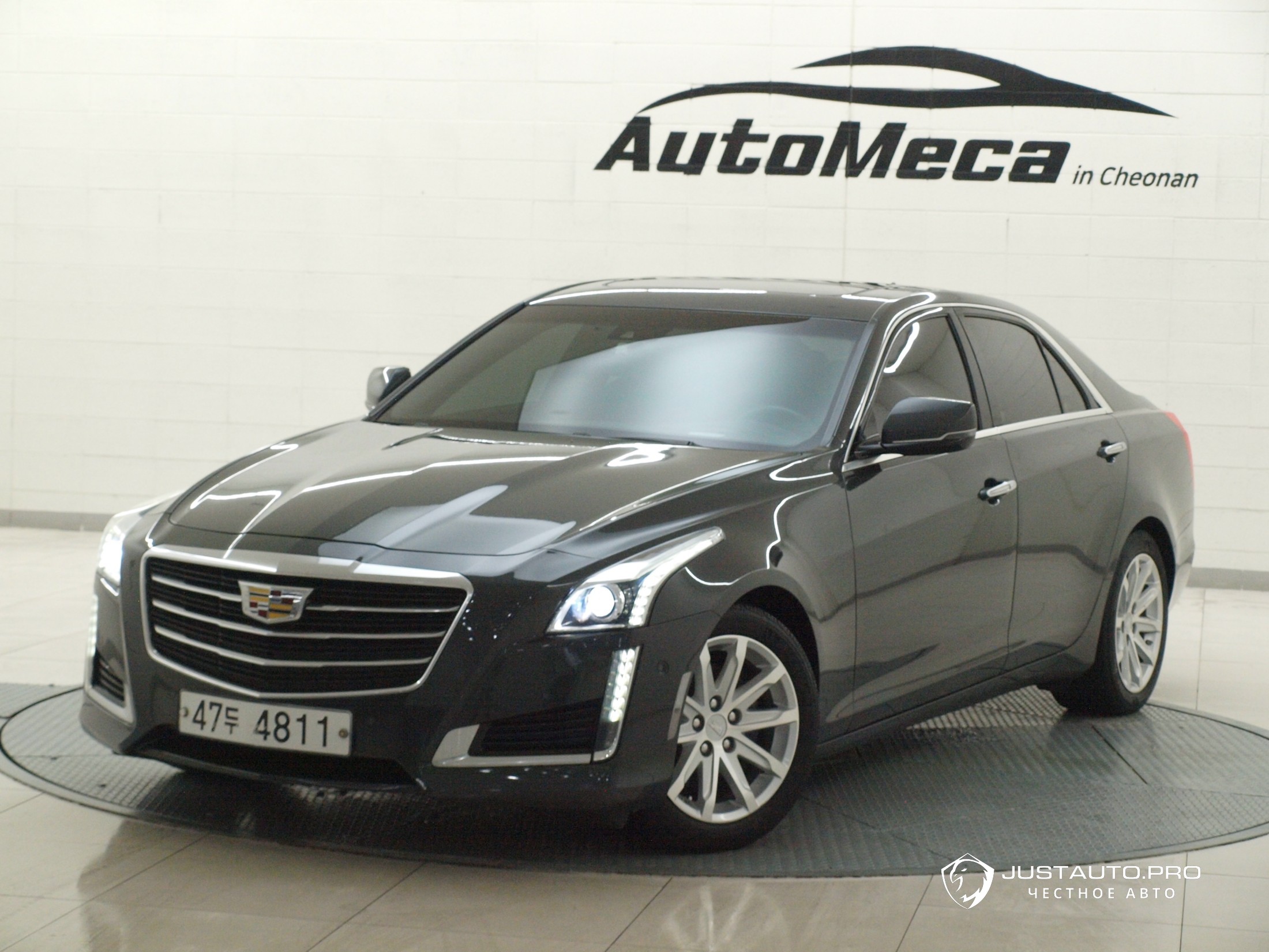Автомобиль Cadillac CTS