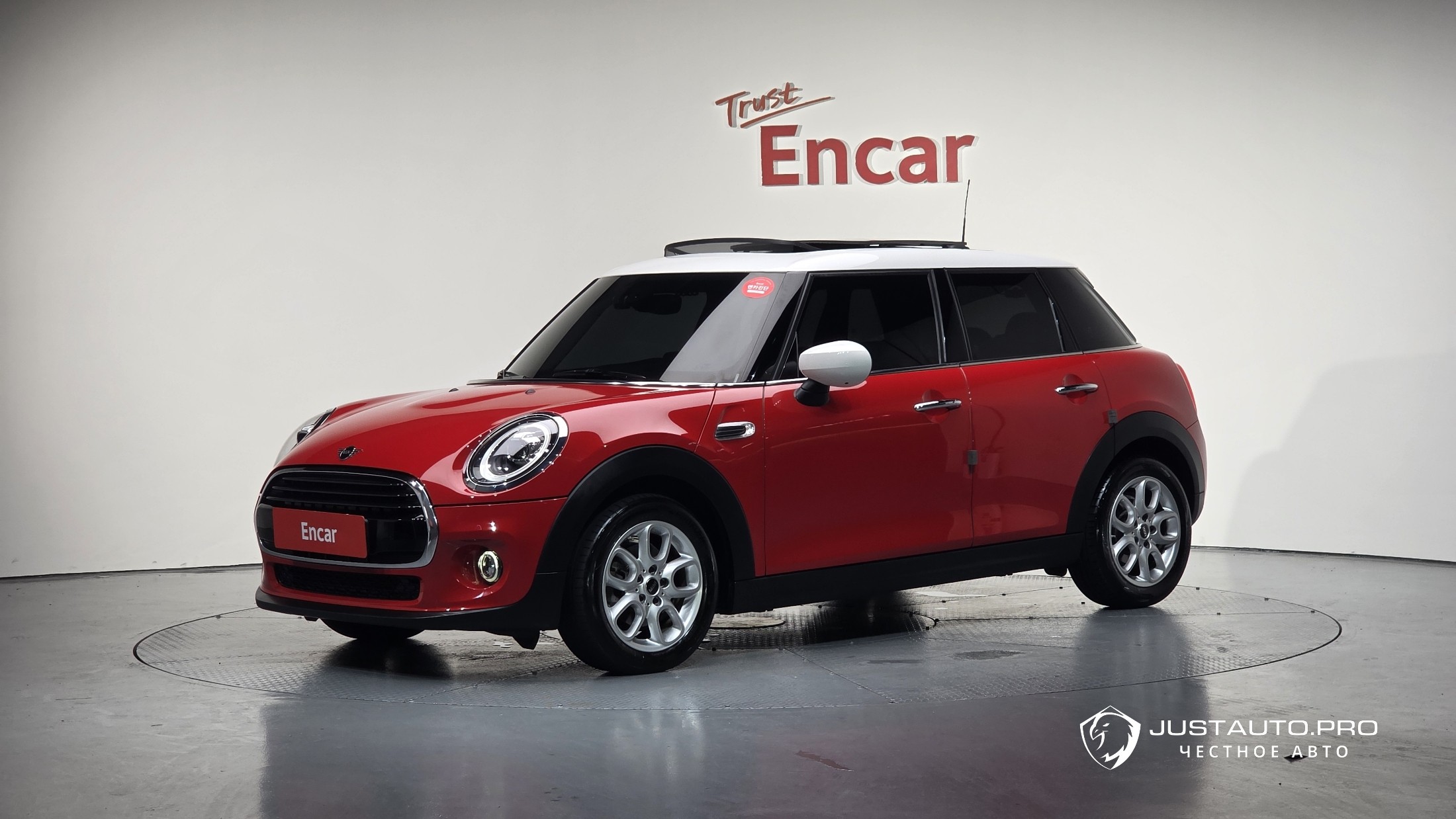 Автомобиль Mini Cooper