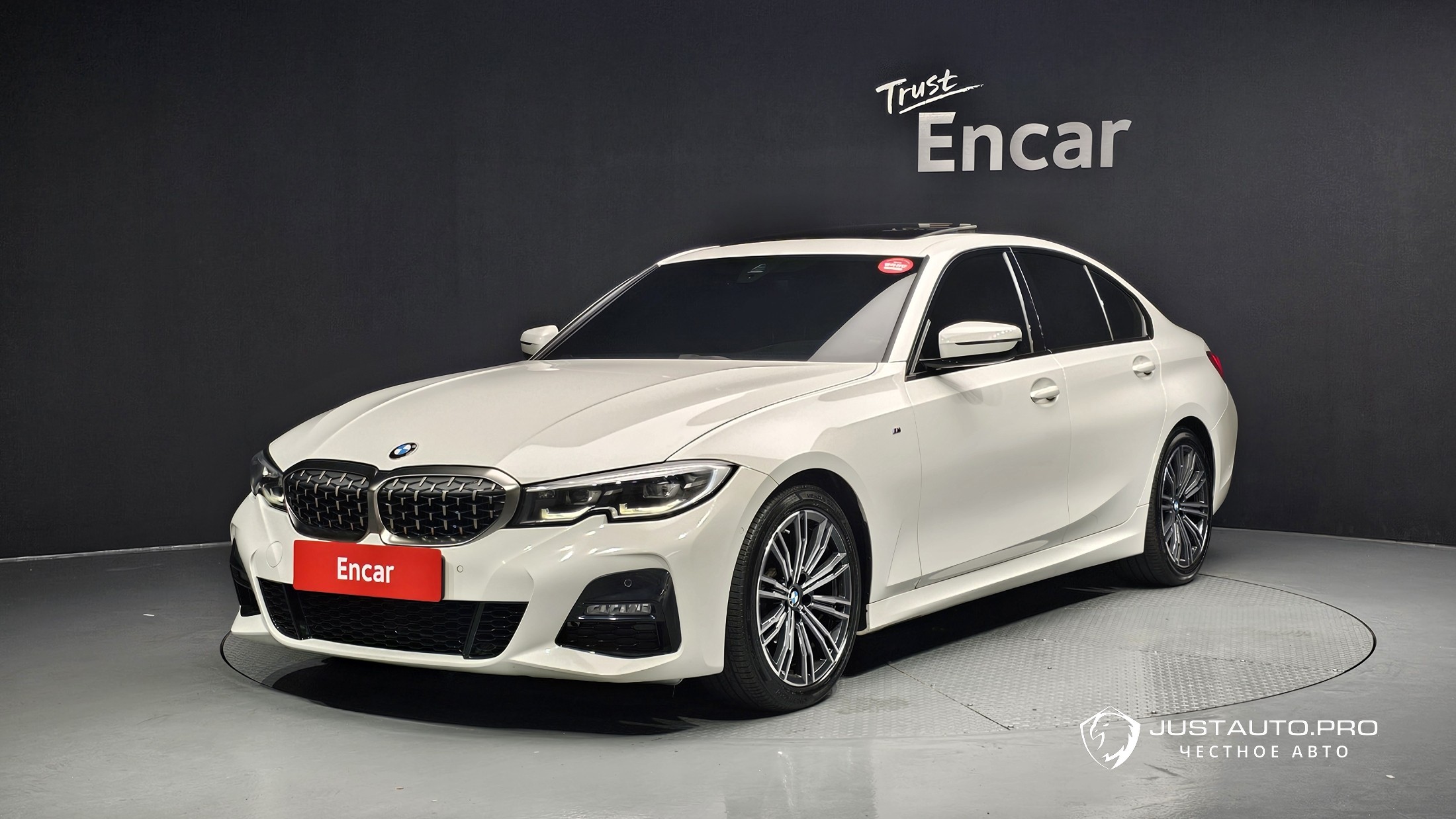 Автомобиль BMW 3-Series
