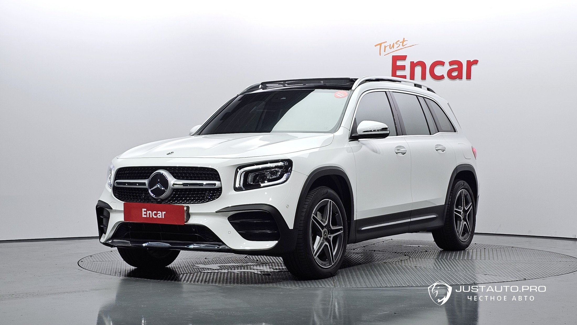 Автомобиль Mercedes-Benz GLB-Class