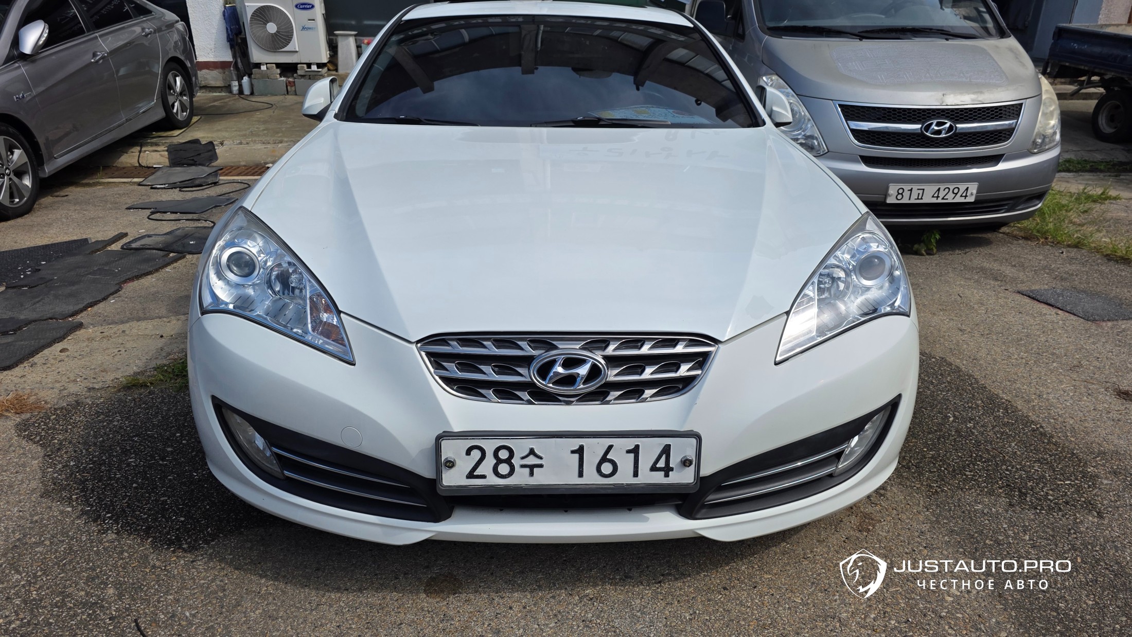 Автомобиль Hyundai Genesis