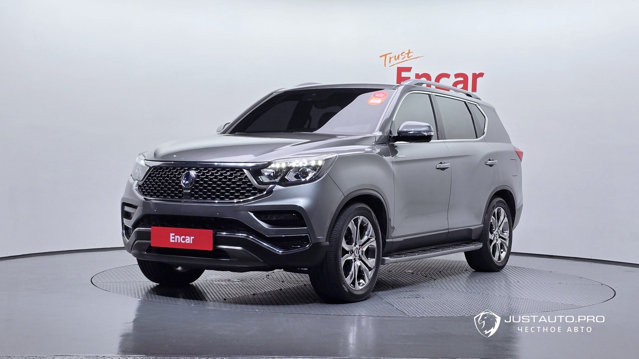 Автомобиль KG_Mobility_Ssangyong Rexton