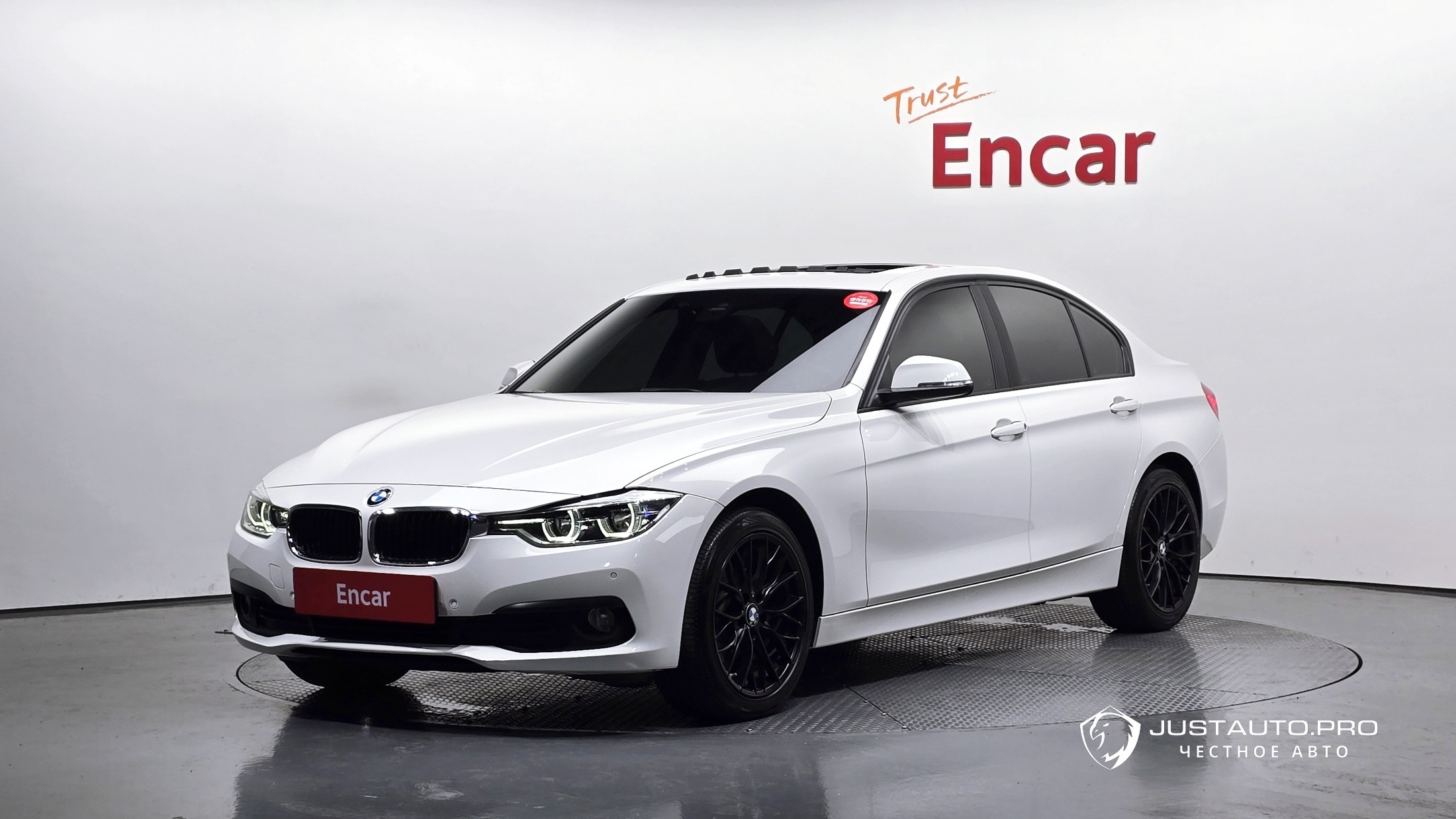 Автомобиль BMW 3-Series
