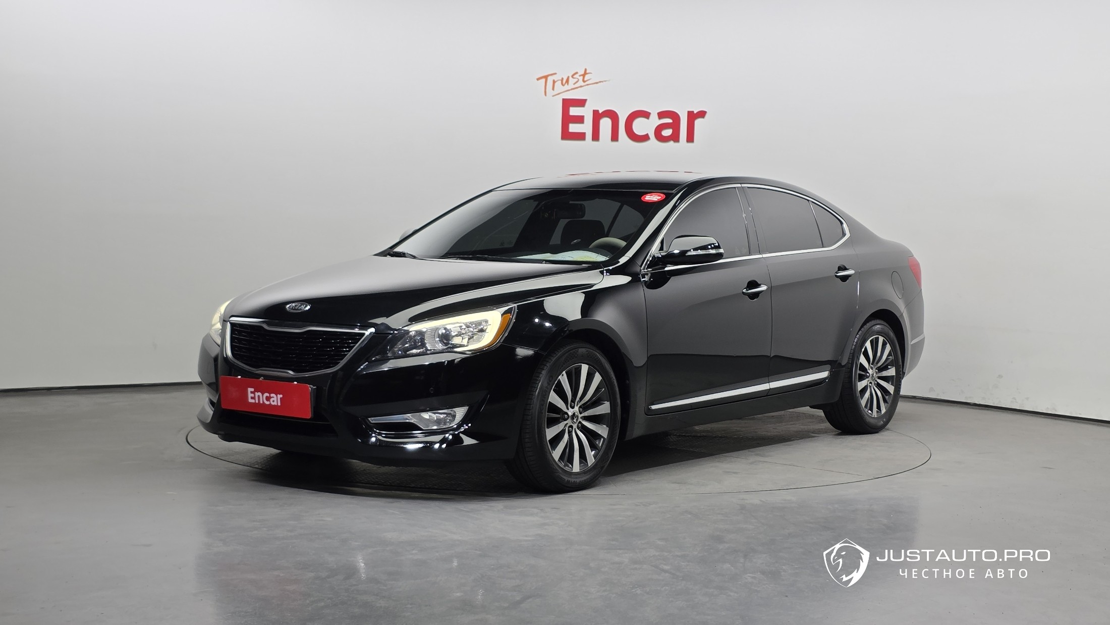 Автомобиль Kia K7