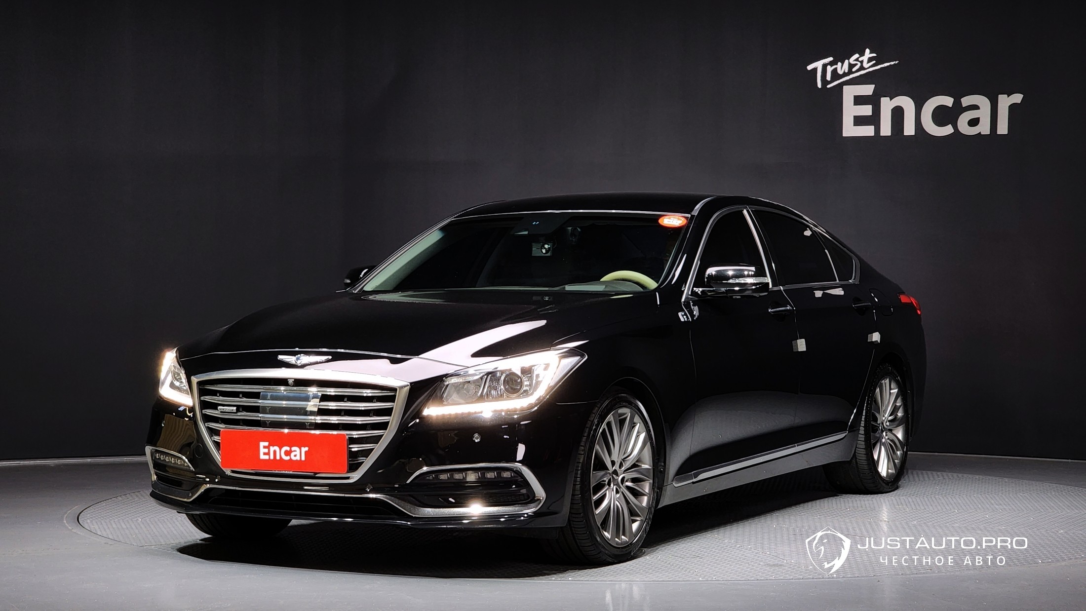 Автомобиль Genesis G80