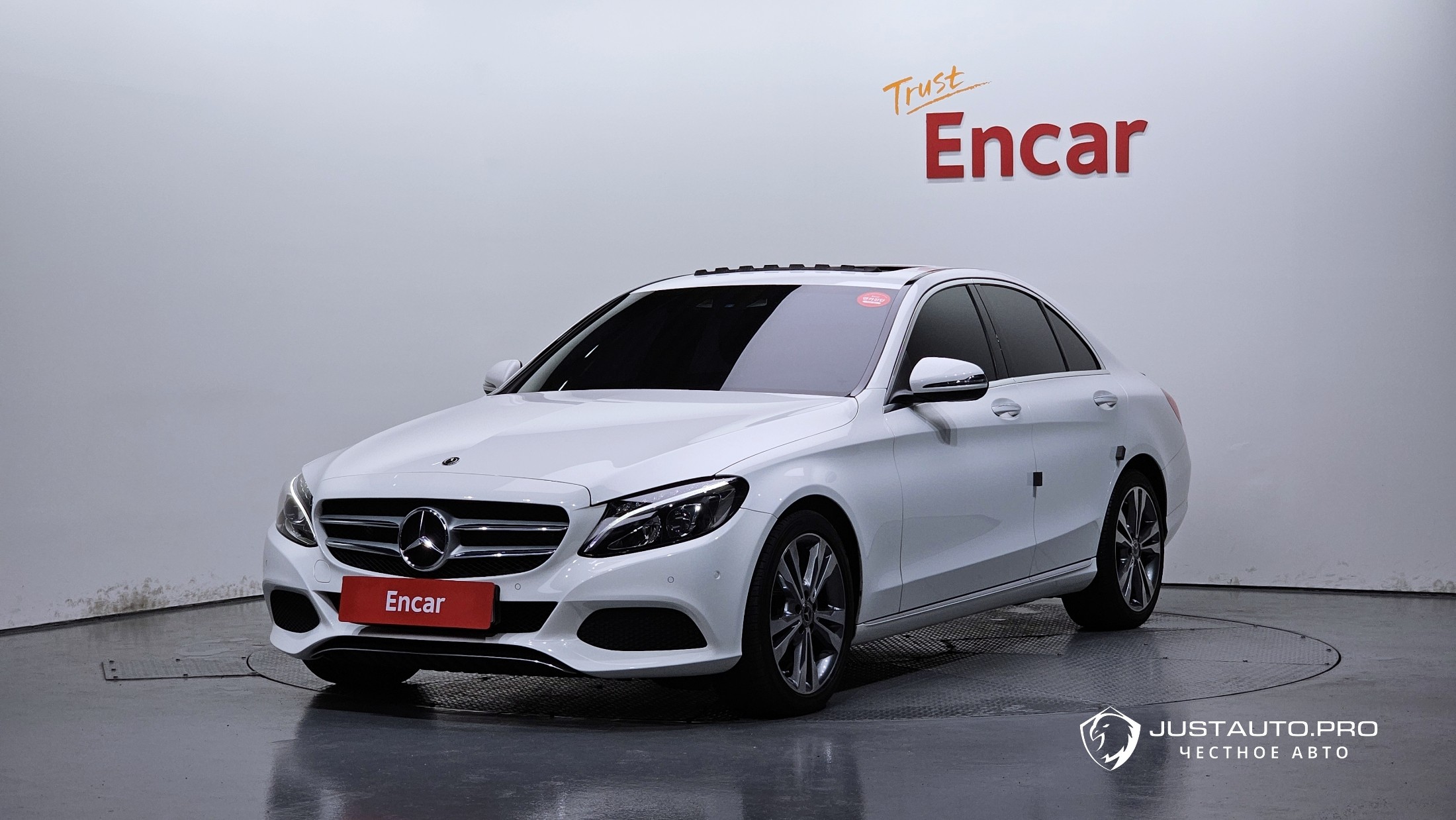 Автомобиль Mercedes-Benz C-Class