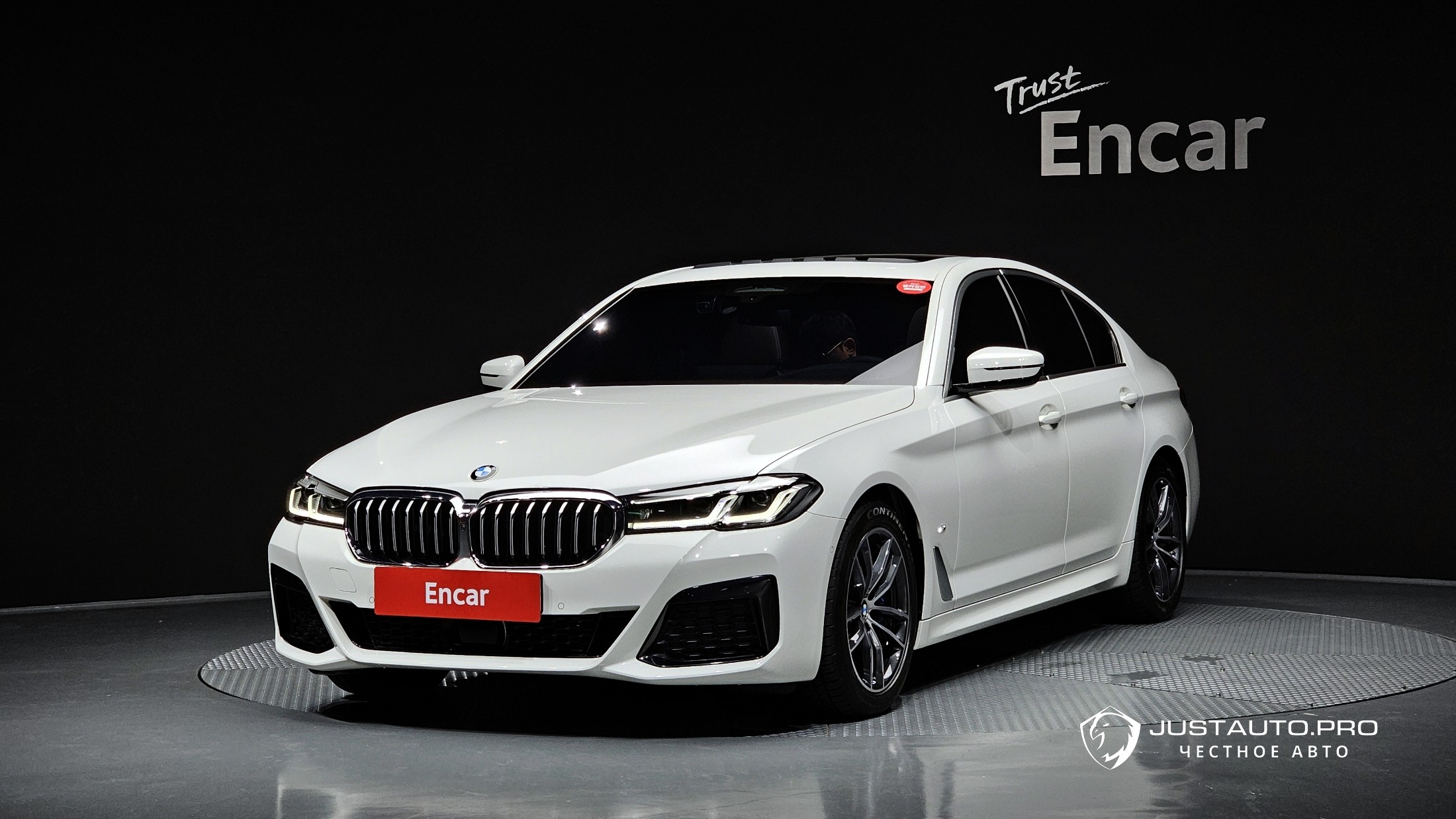 Автомобиль BMW 5-Series