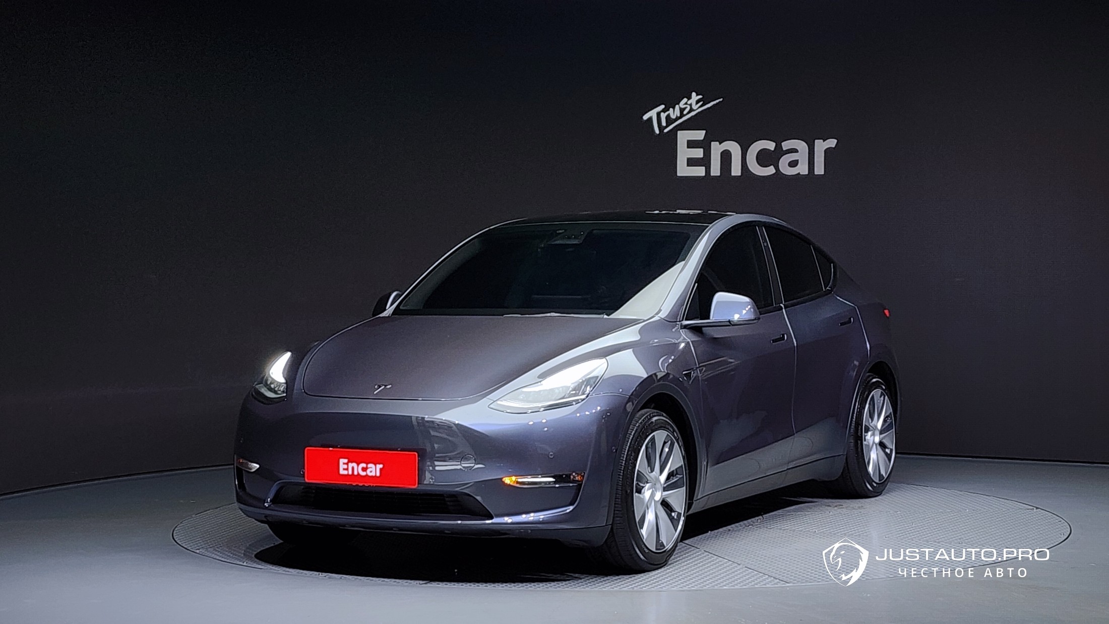 Автомобиль Tesla Model Y