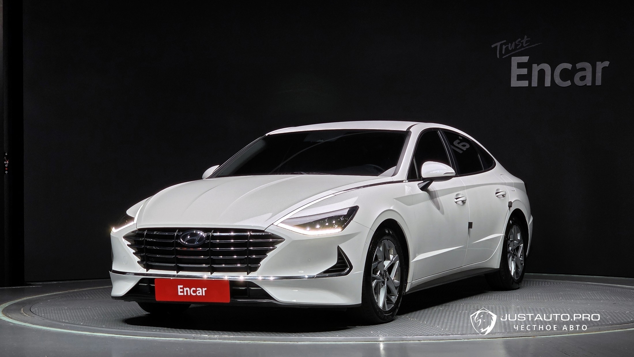 Автомобиль Hyundai Sonata