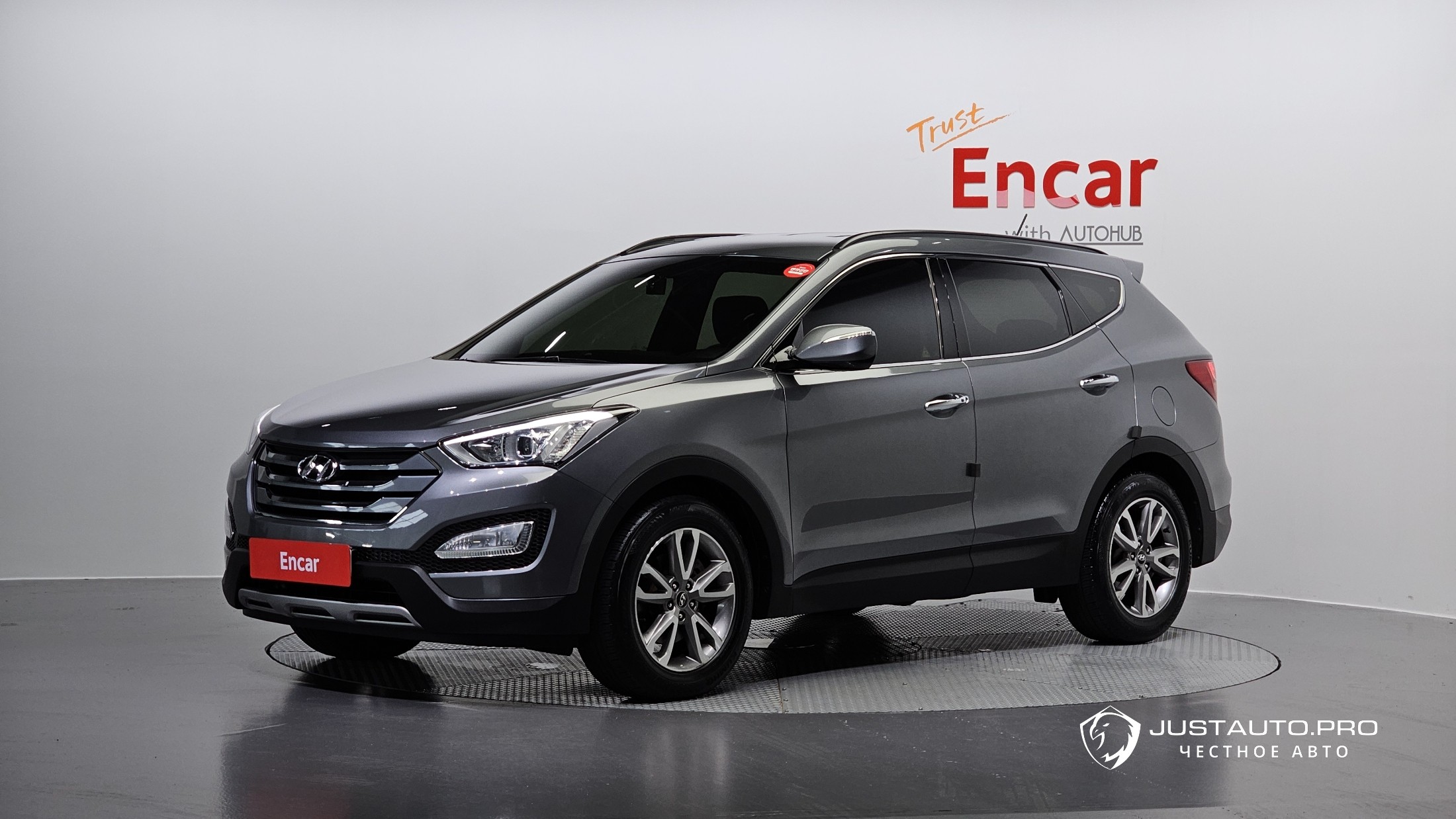 Автомобиль Hyundai Santafe
