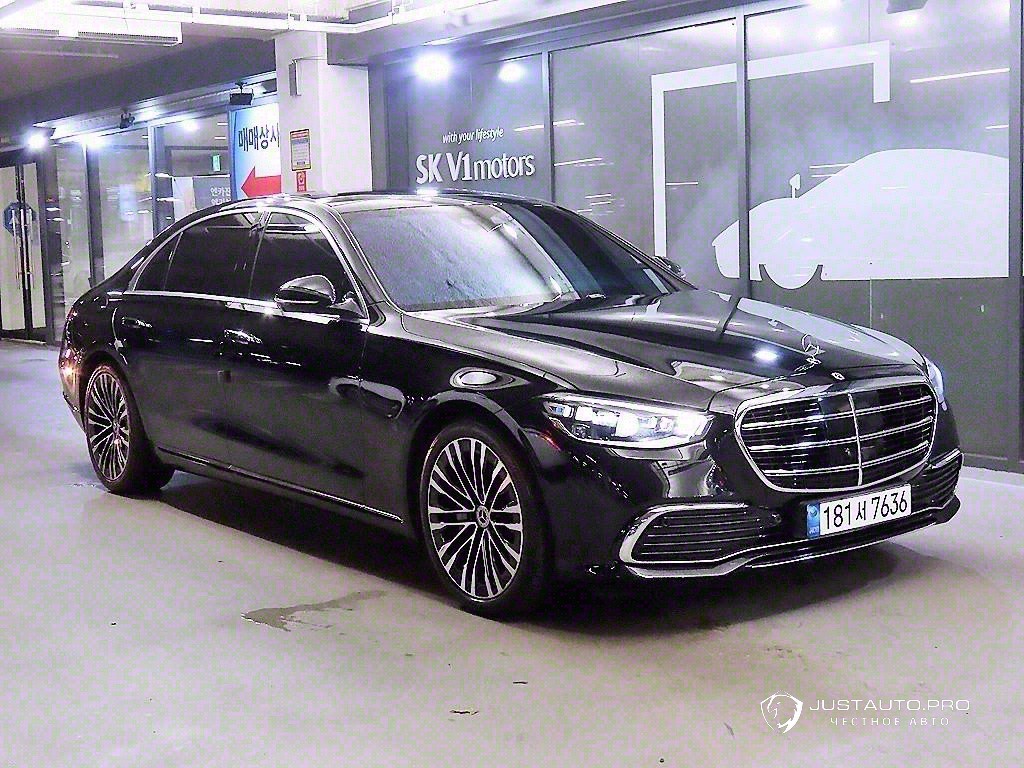 Автомобиль Mercedes-Benz S-Class