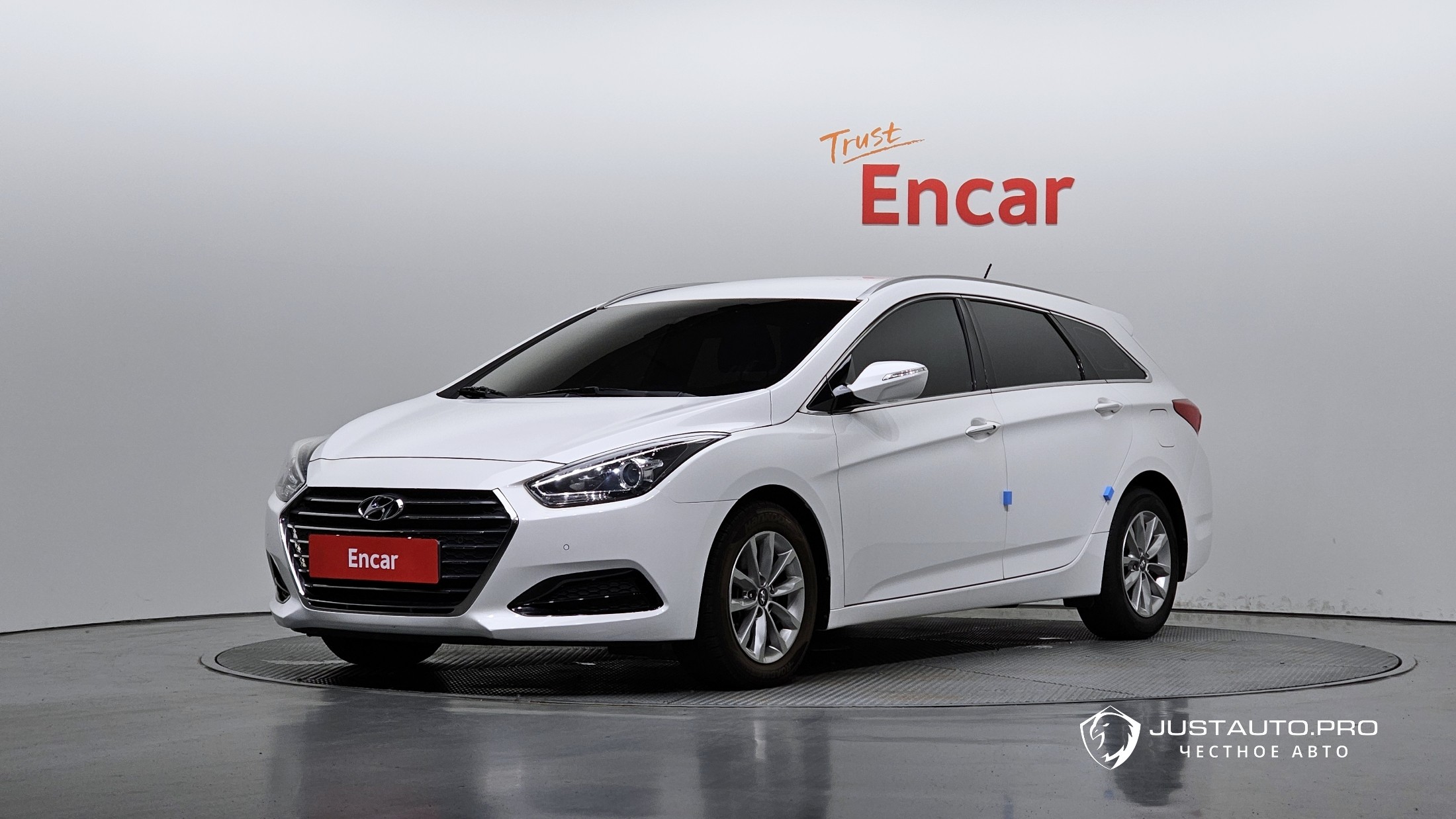 Автомобиль Hyundai i40