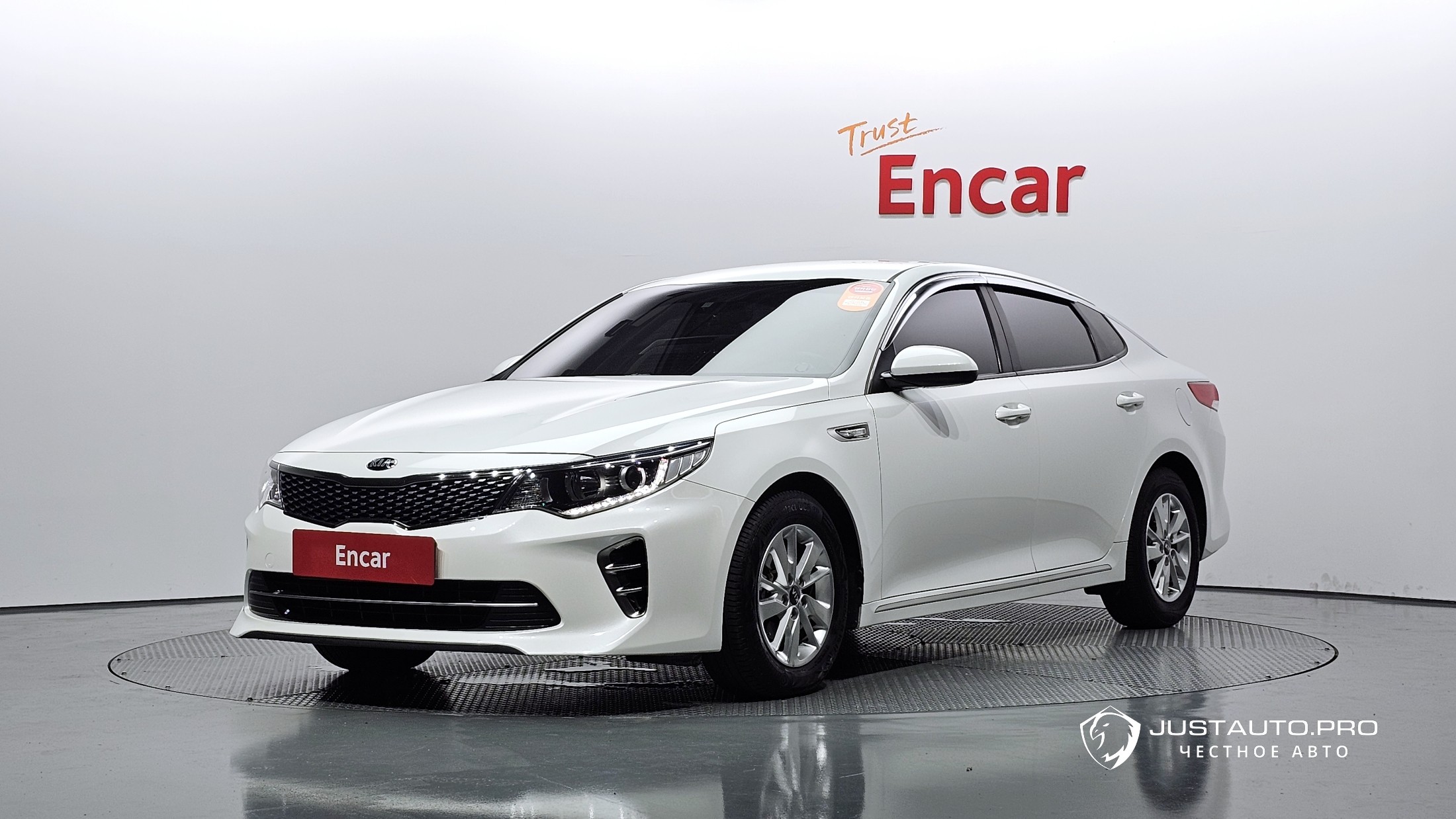 Автомобиль Kia K5