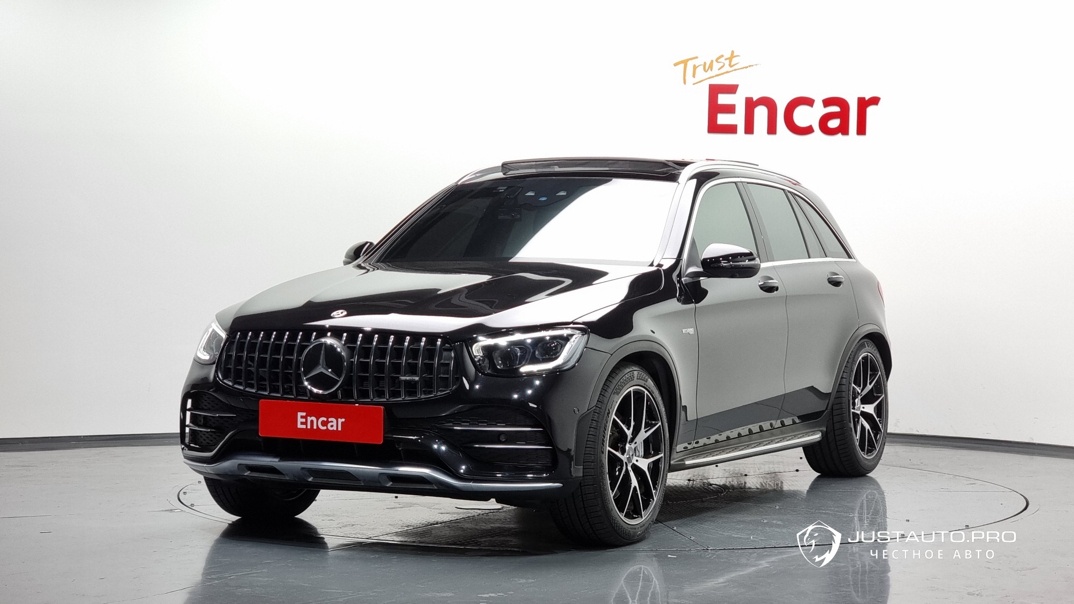 Автомобиль Mercedes-Benz GLC-Class