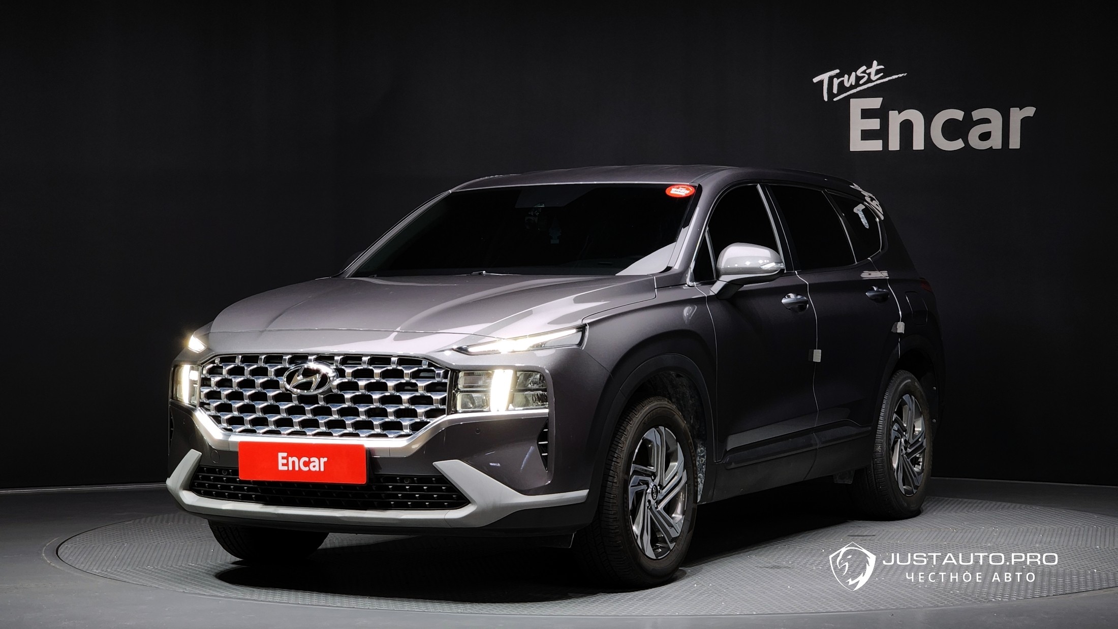 Автомобиль Hyundai Santafe