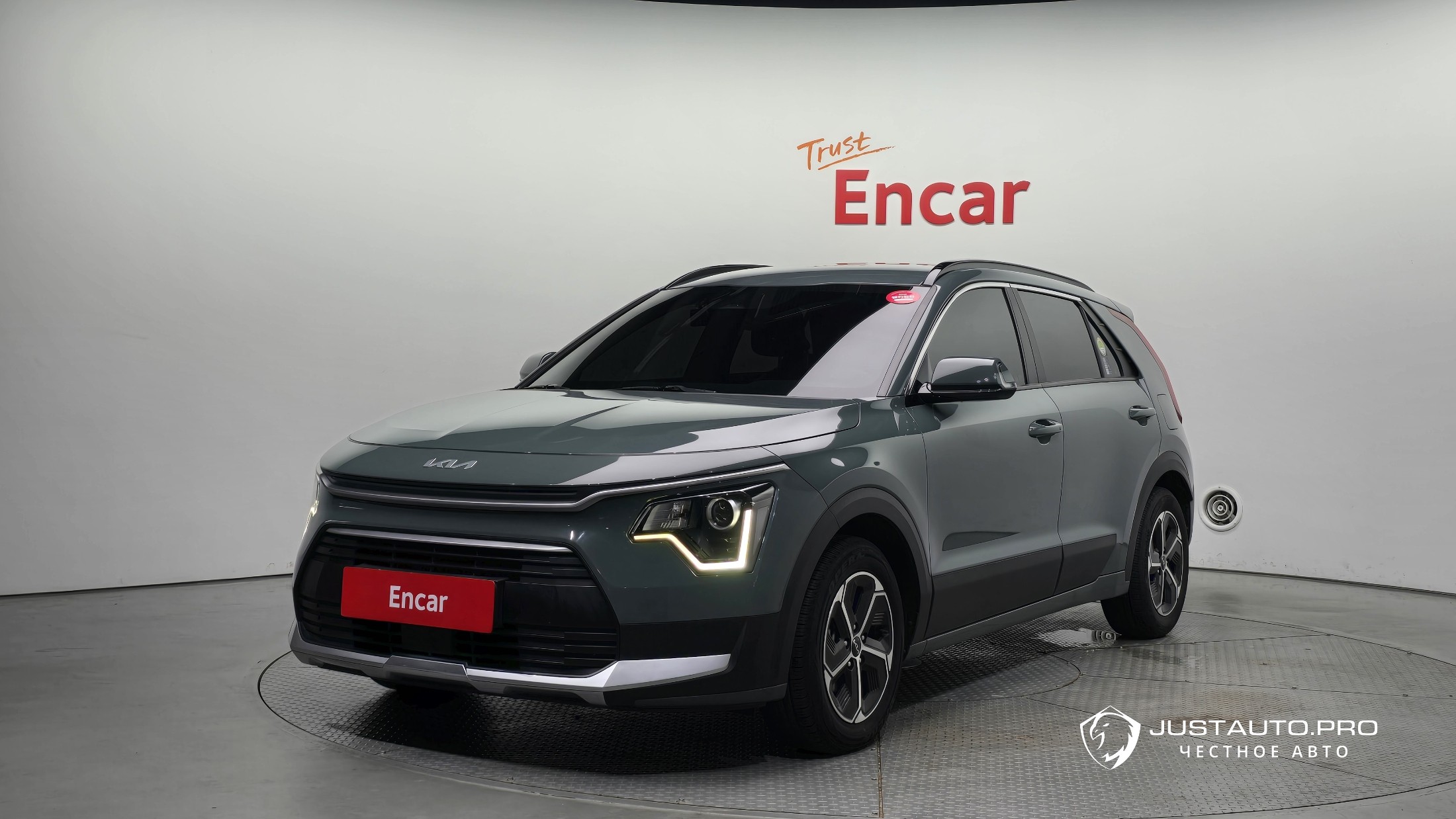 Автомобиль Kia Niro