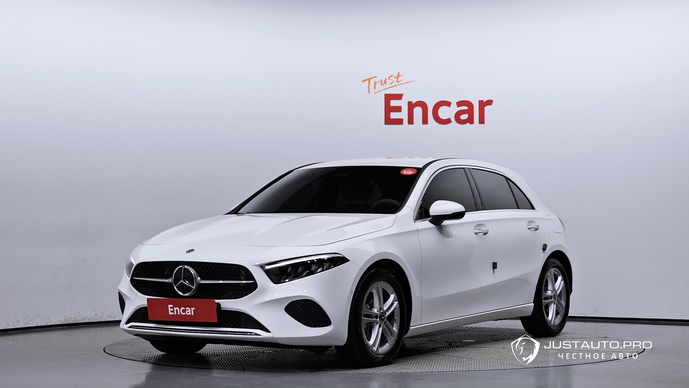 Автомобиль Mercedes-Benz A-Class