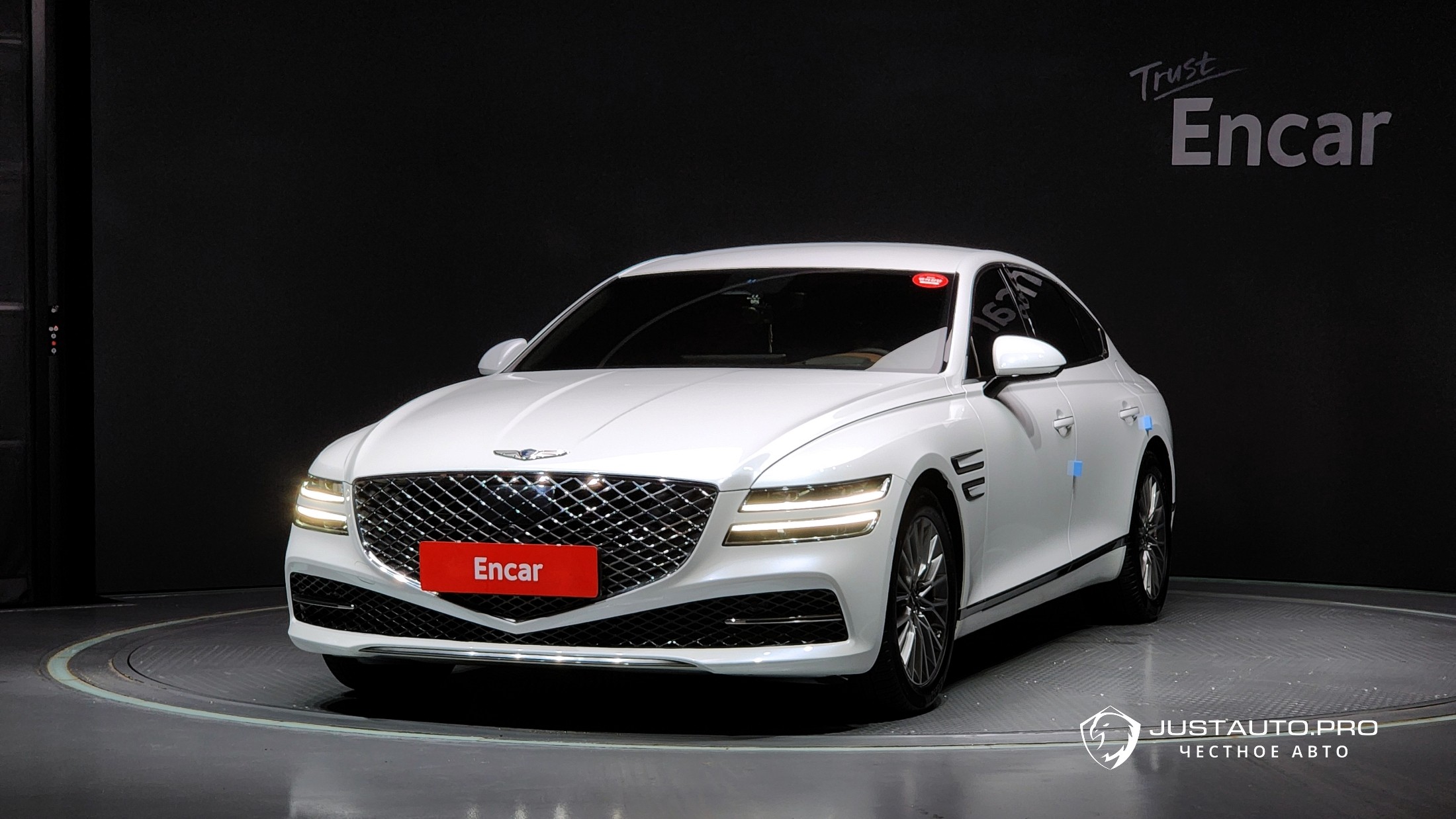 Автомобиль Genesis G80