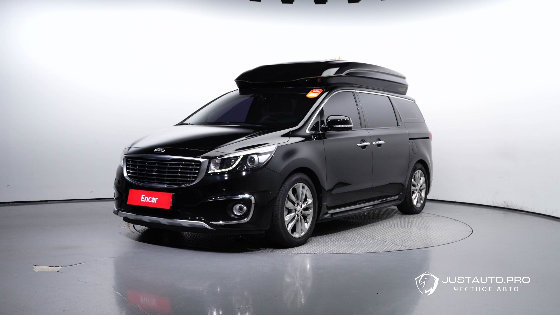 Автомобиль Kia Canival