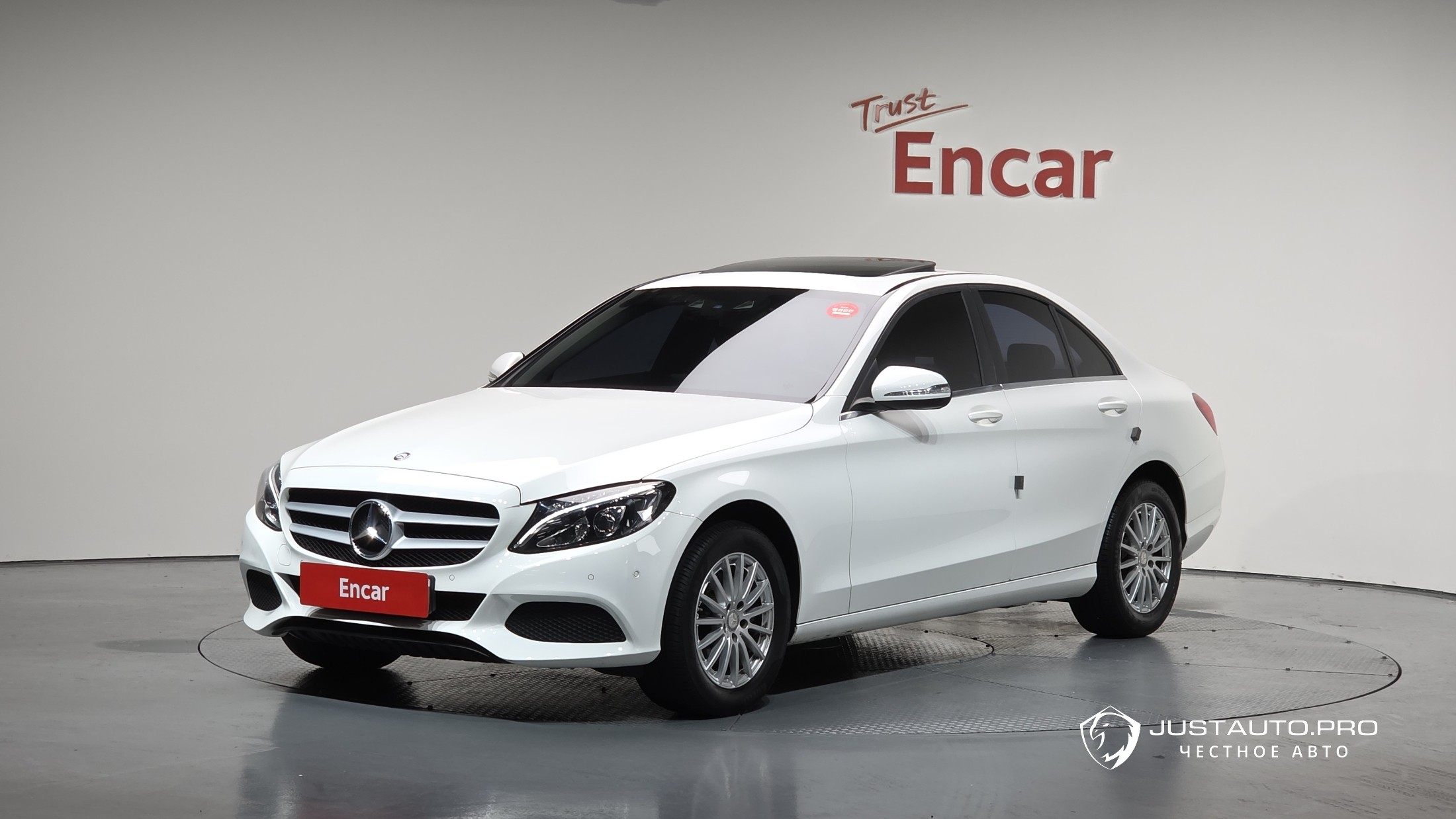 Автомобиль Mercedes-Benz C-Class