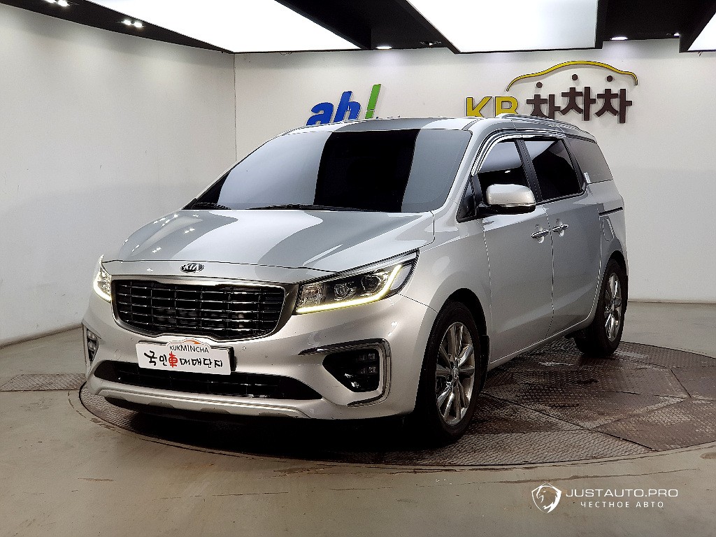Автомобиль Kia Canival