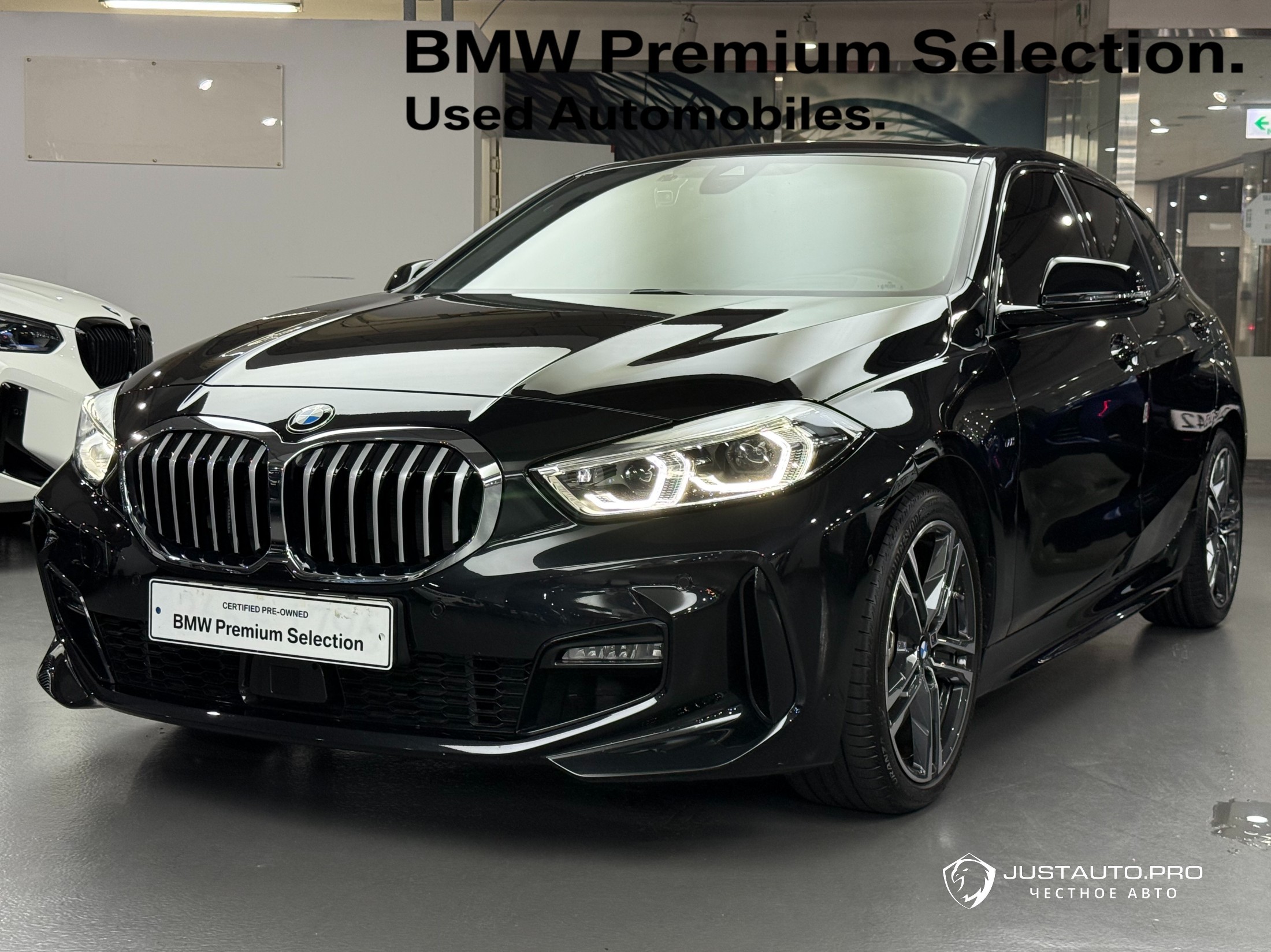 Автомобиль BMW 1-Series