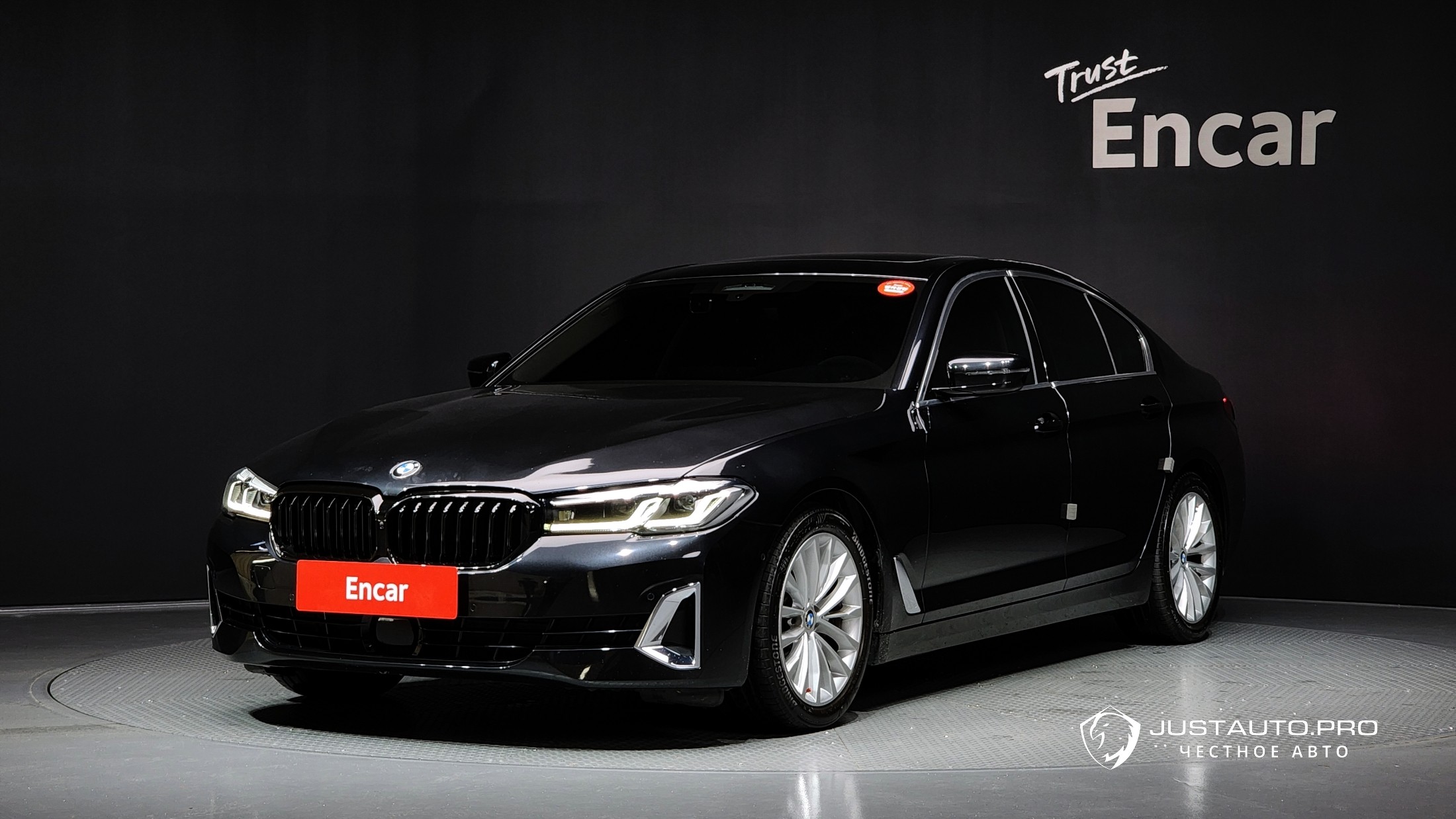 Автомобиль BMW 5-Series