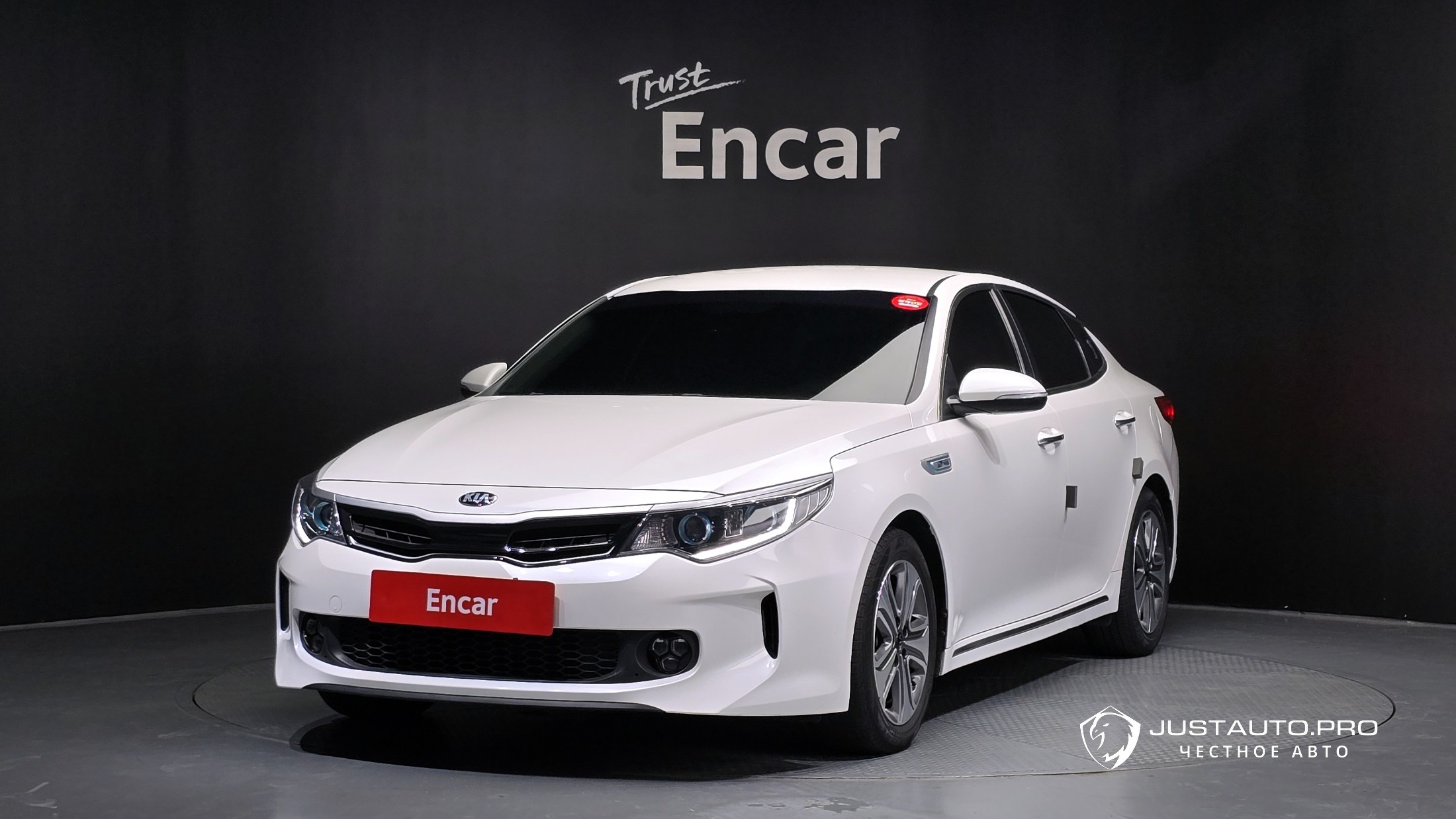 Автомобиль Kia K5