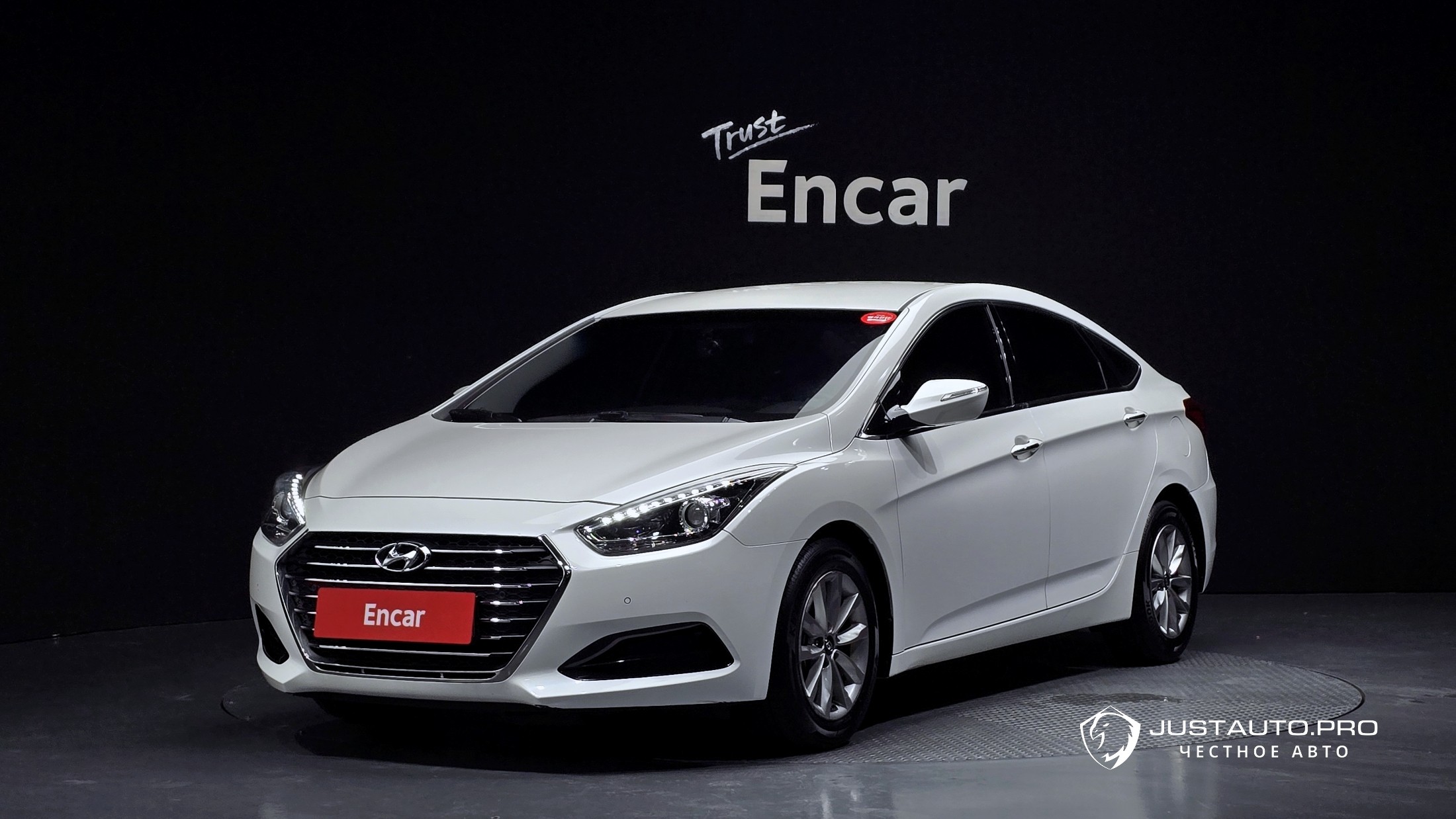 Автомобиль Hyundai i40