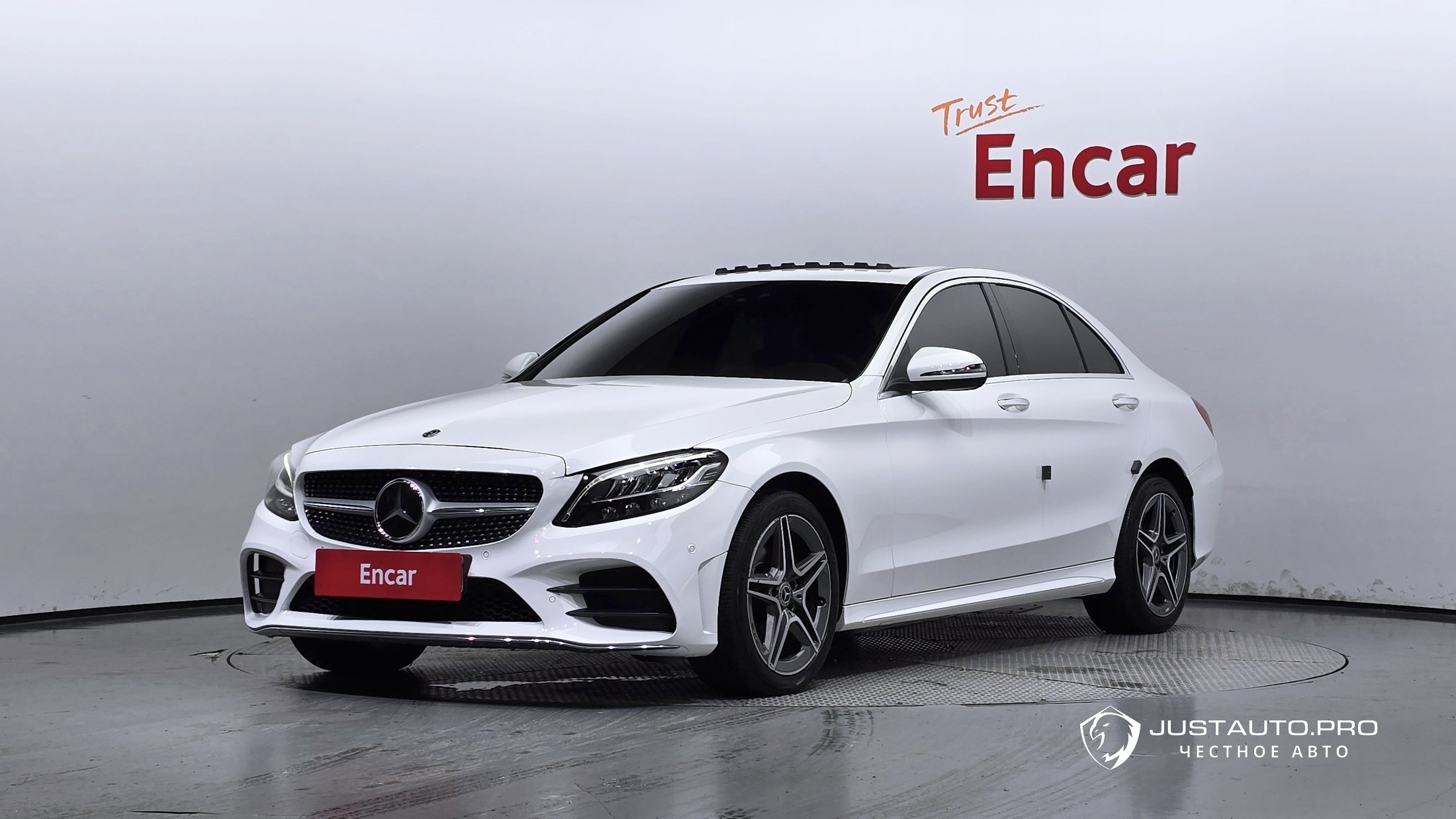 Автомобиль Mercedes-Benz C-Class