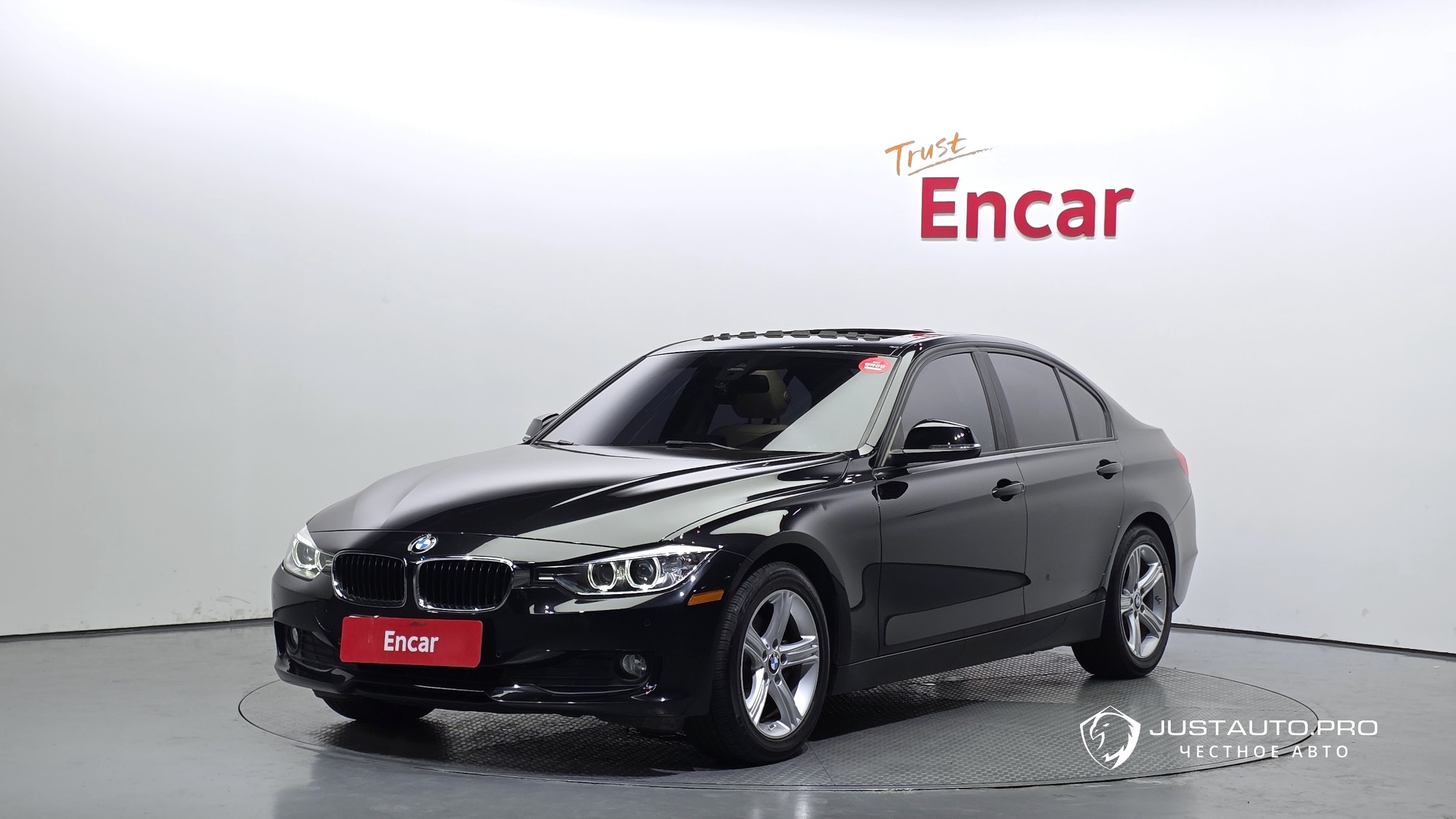 Автомобиль BMW 3-Series