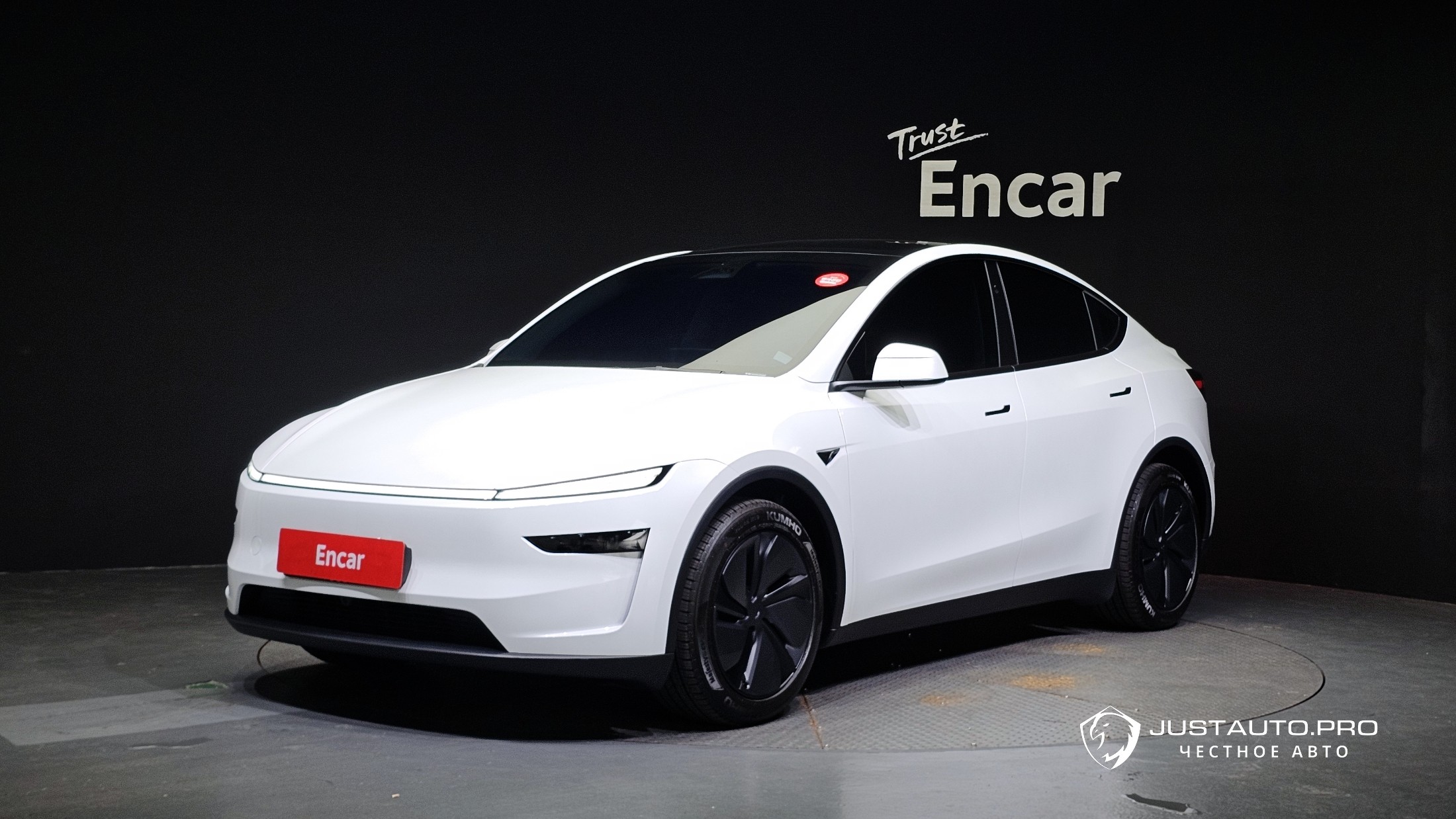 Автомобиль Tesla Model Y